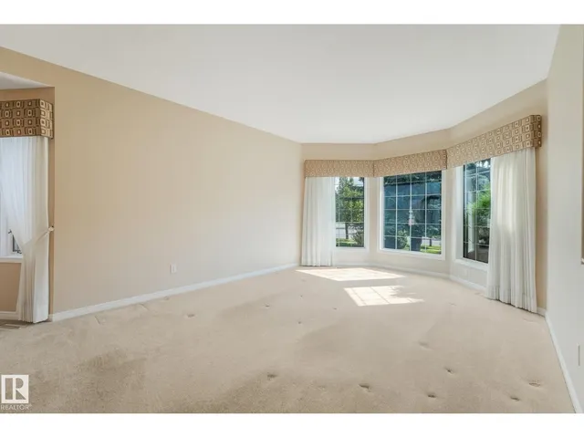 61 ESTATE CR, St. Albert 4
