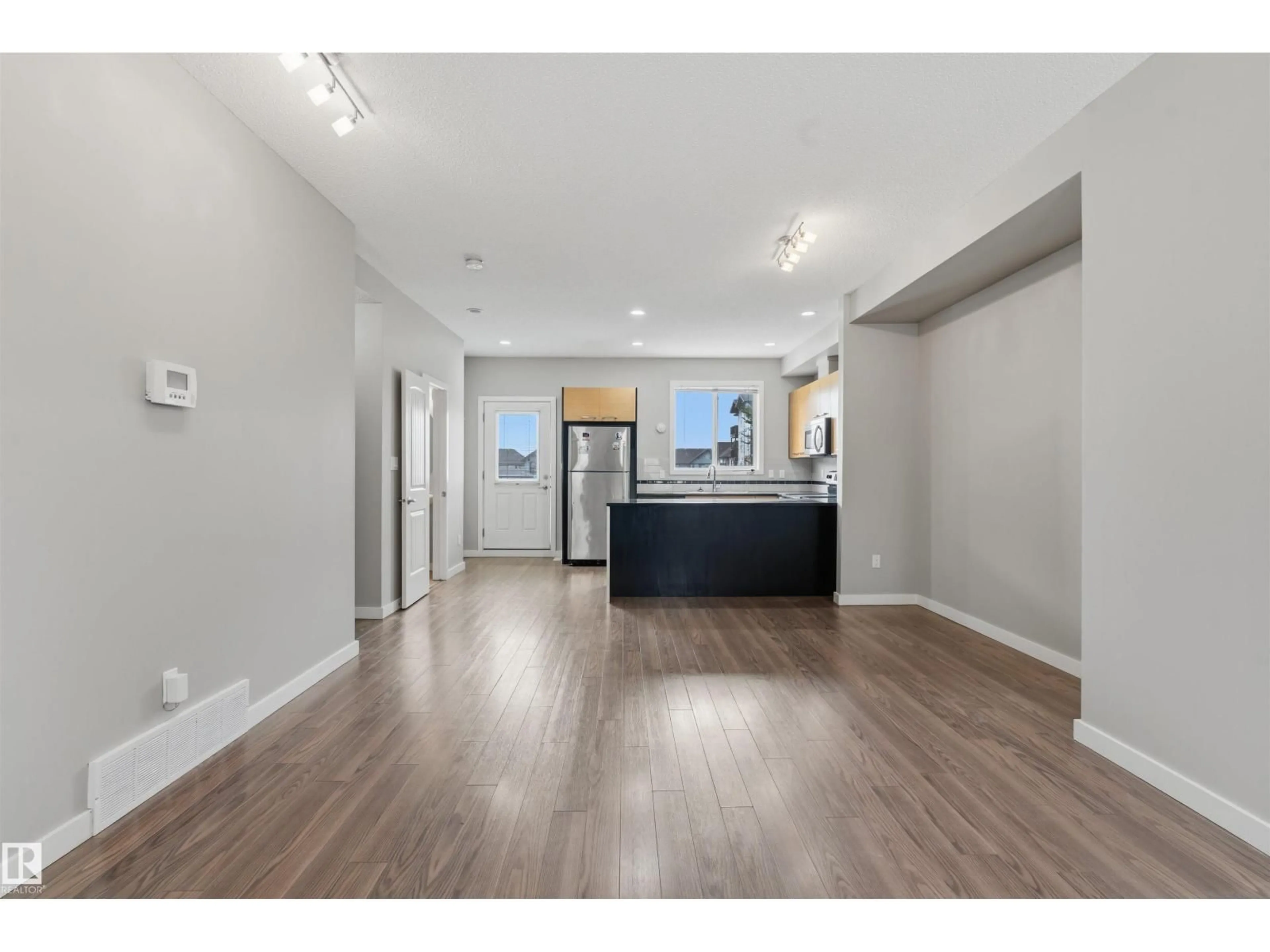 Open concept kitchen, unknown for 675 - 62 WATT BV, Edmonton Alberta T6X0Y2