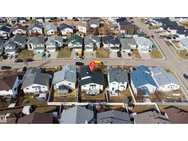2915 151A AV, Edmonton 5