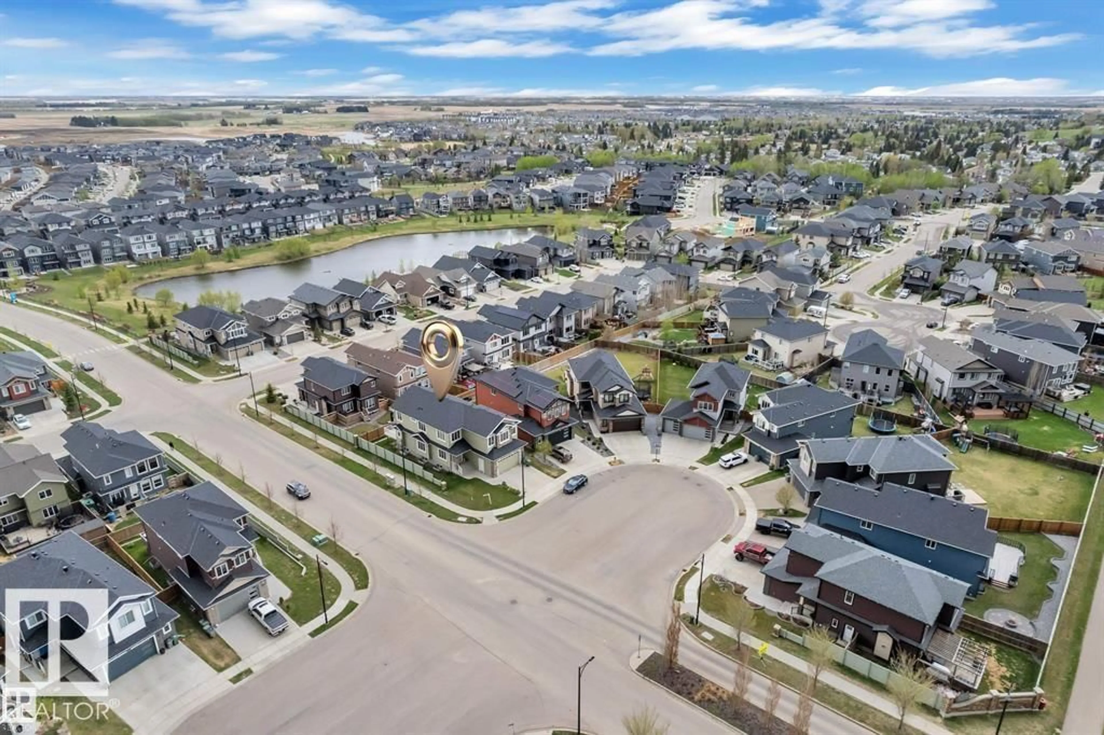 A pic from outside/outdoor area/front of a property/back of a property/a pic from drone, street for 4902 38 ST, Beaumont Alberta T4X2B6