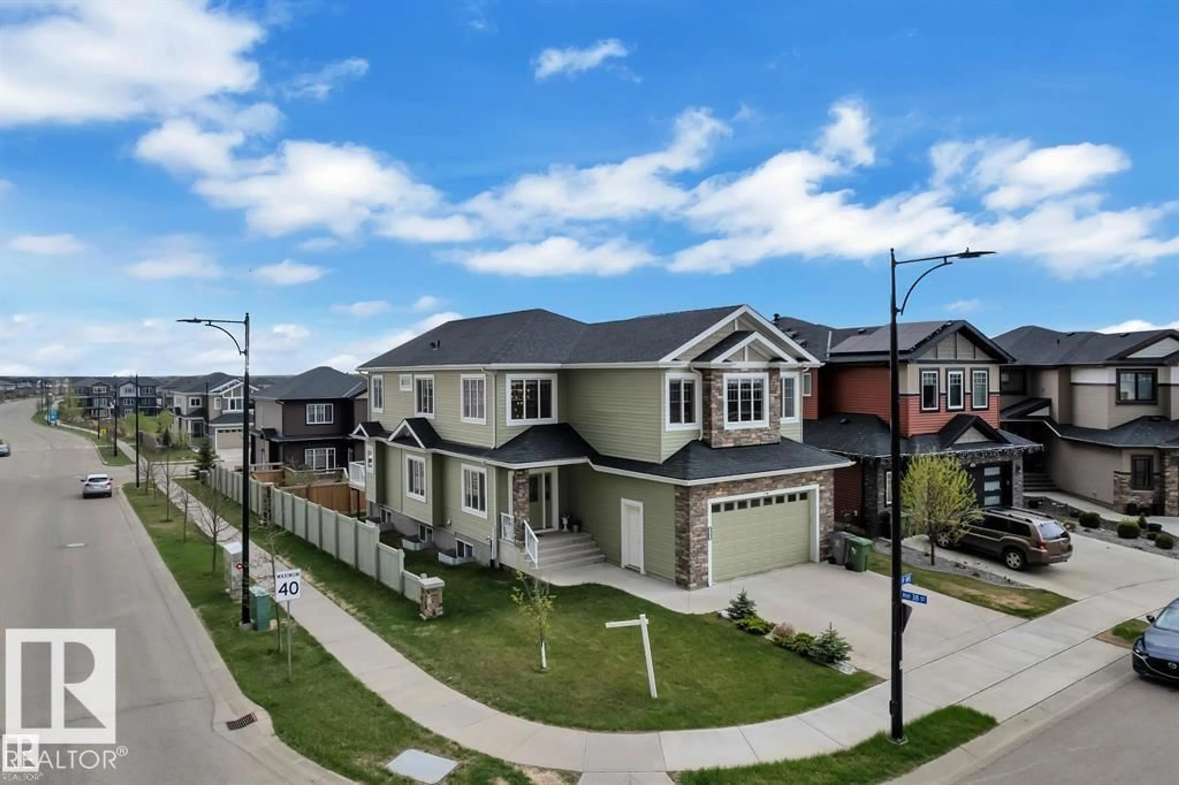 A pic from outside/outdoor area/front of a property/back of a property/a pic from drone, street for 4902 38 ST, Beaumont Alberta T4X2B6