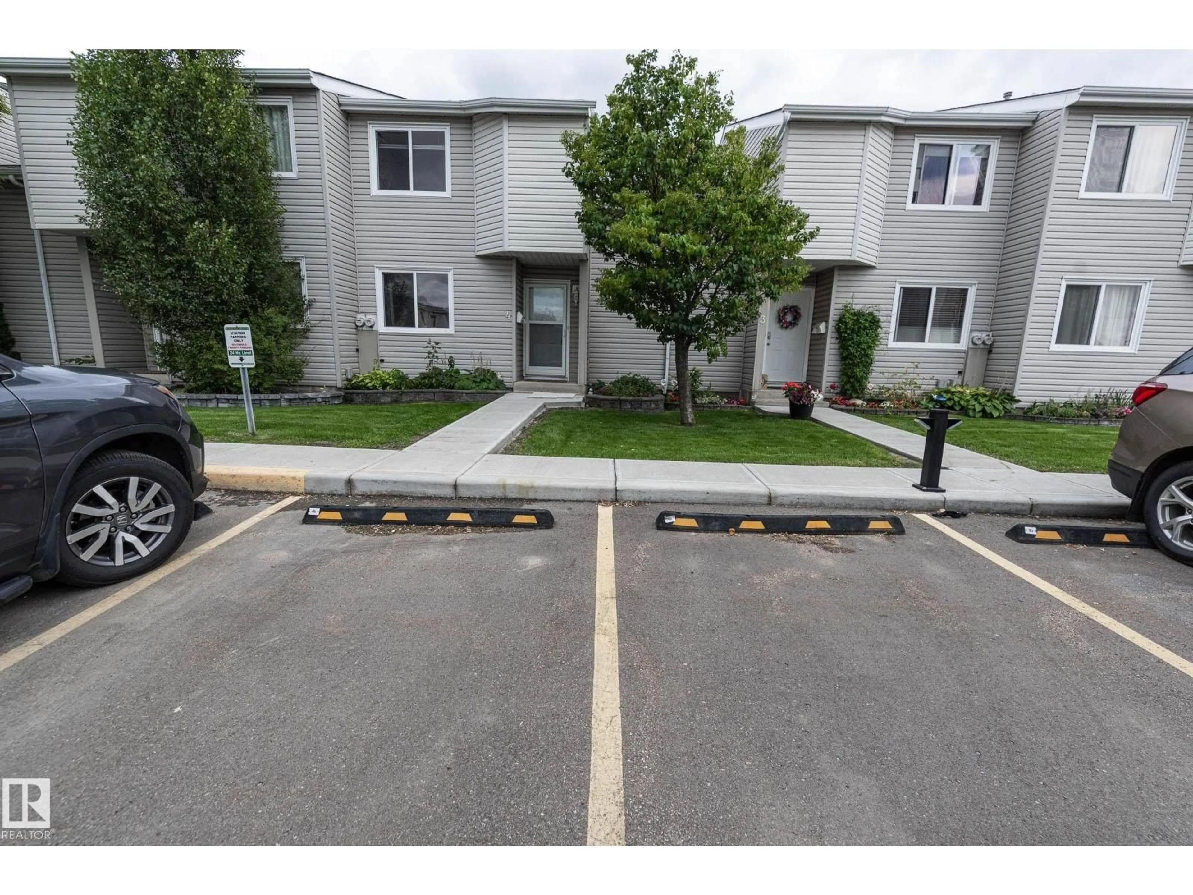 Unknown for #4 - 3221 119 ST NW, Edmonton Alberta T6J5K7