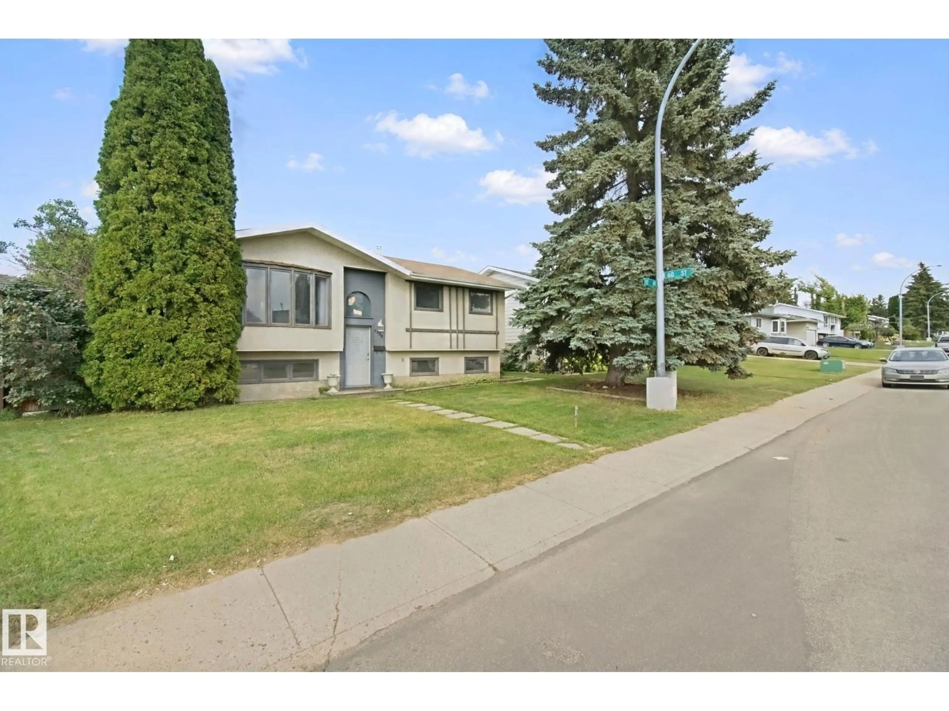 Unknown for NW - 5928 11 AV, Edmonton Alberta T6L3A6