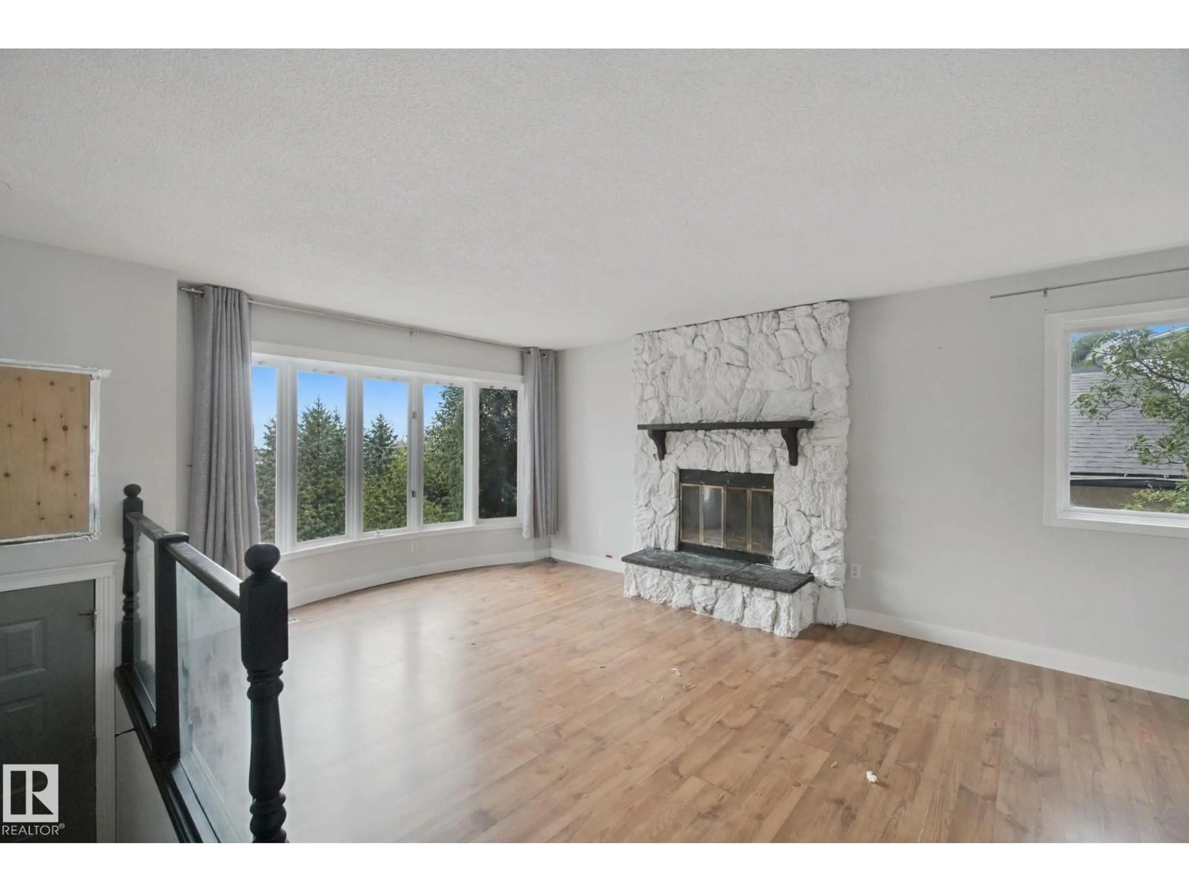 A pic of a room for NW - 5928 11 AV, Edmonton Alberta T6L3A6