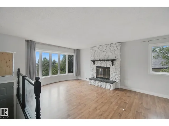NW - 5928 11 AV, Edmonton 5
