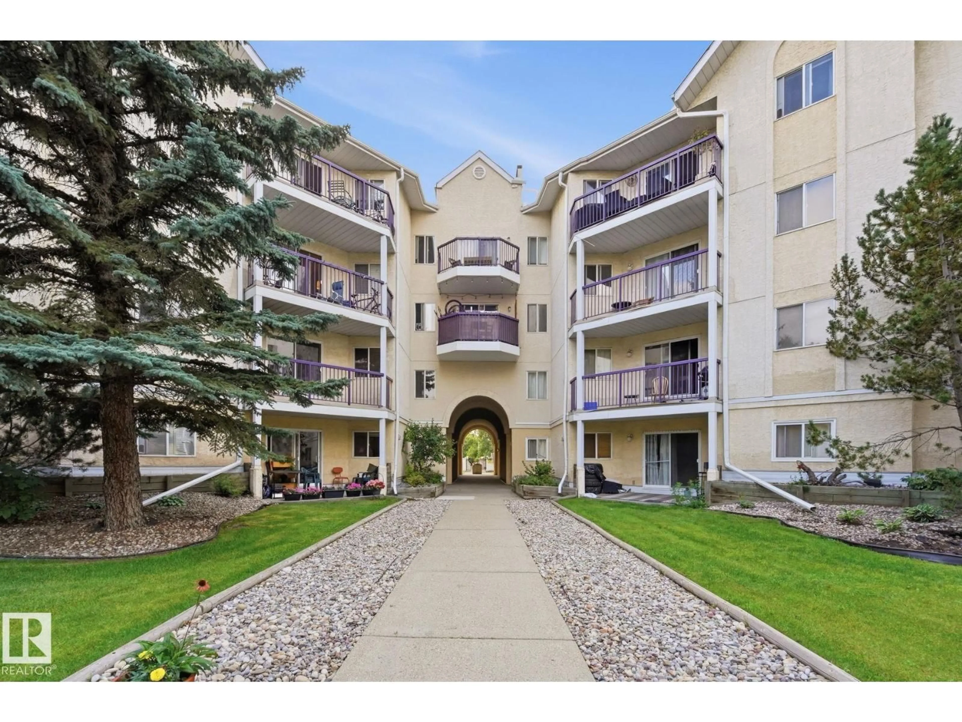 Unknown for 10636 - 228 120 ST NW, Edmonton Alberta T5H4L5