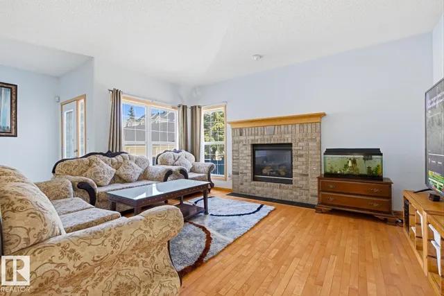 9904 144 AV, Edmonton 4