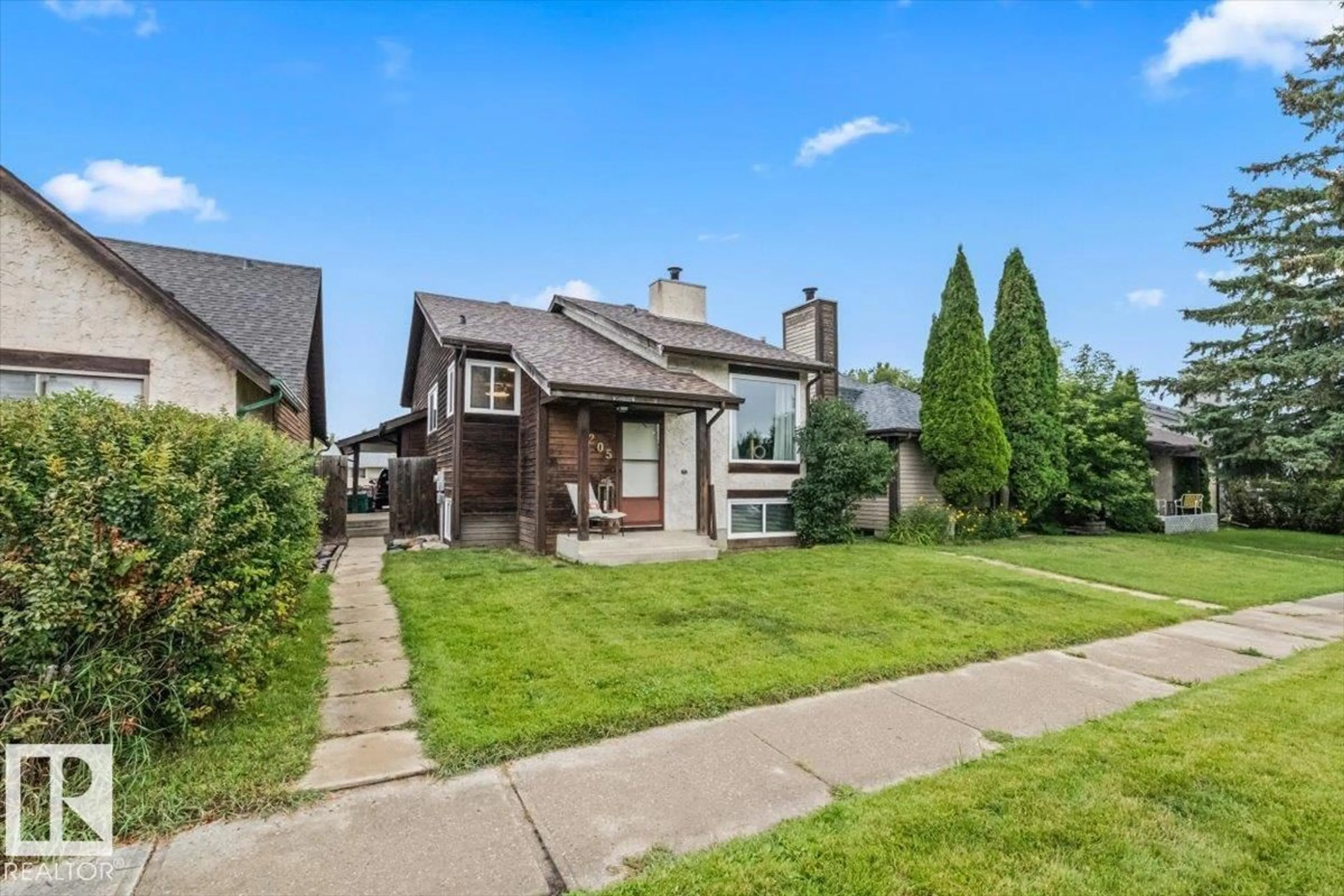 Home with brick exterior material, street for 205 WESTON DR, Spruce Grove Alberta T7X1V1