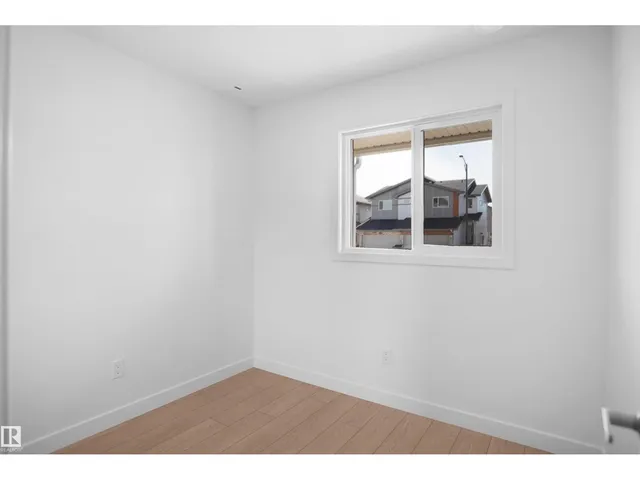 922 19 AV, Edmonton 5