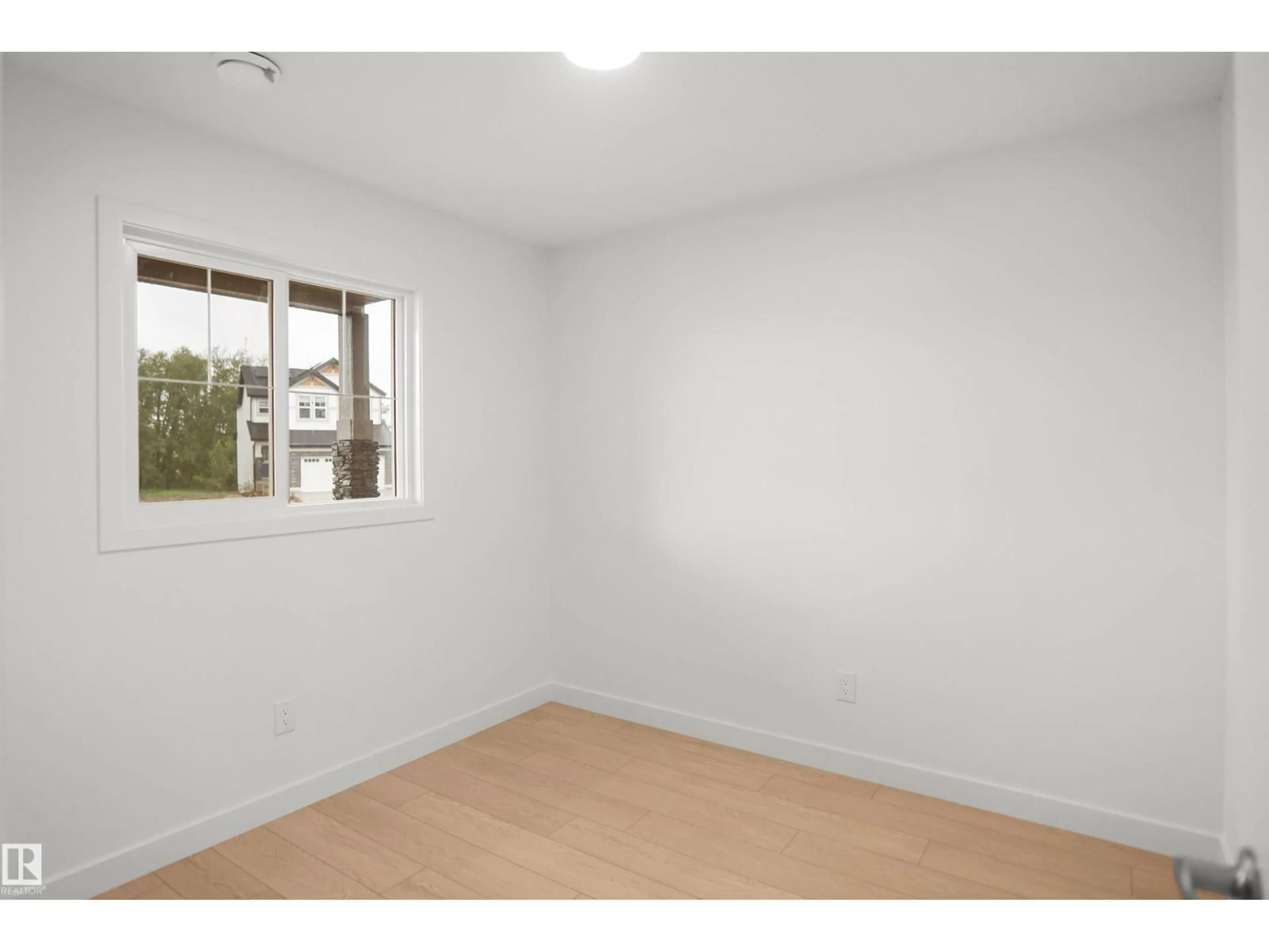 A pic of a room for 13137 214 ST, Edmonton Alberta T5S0T7