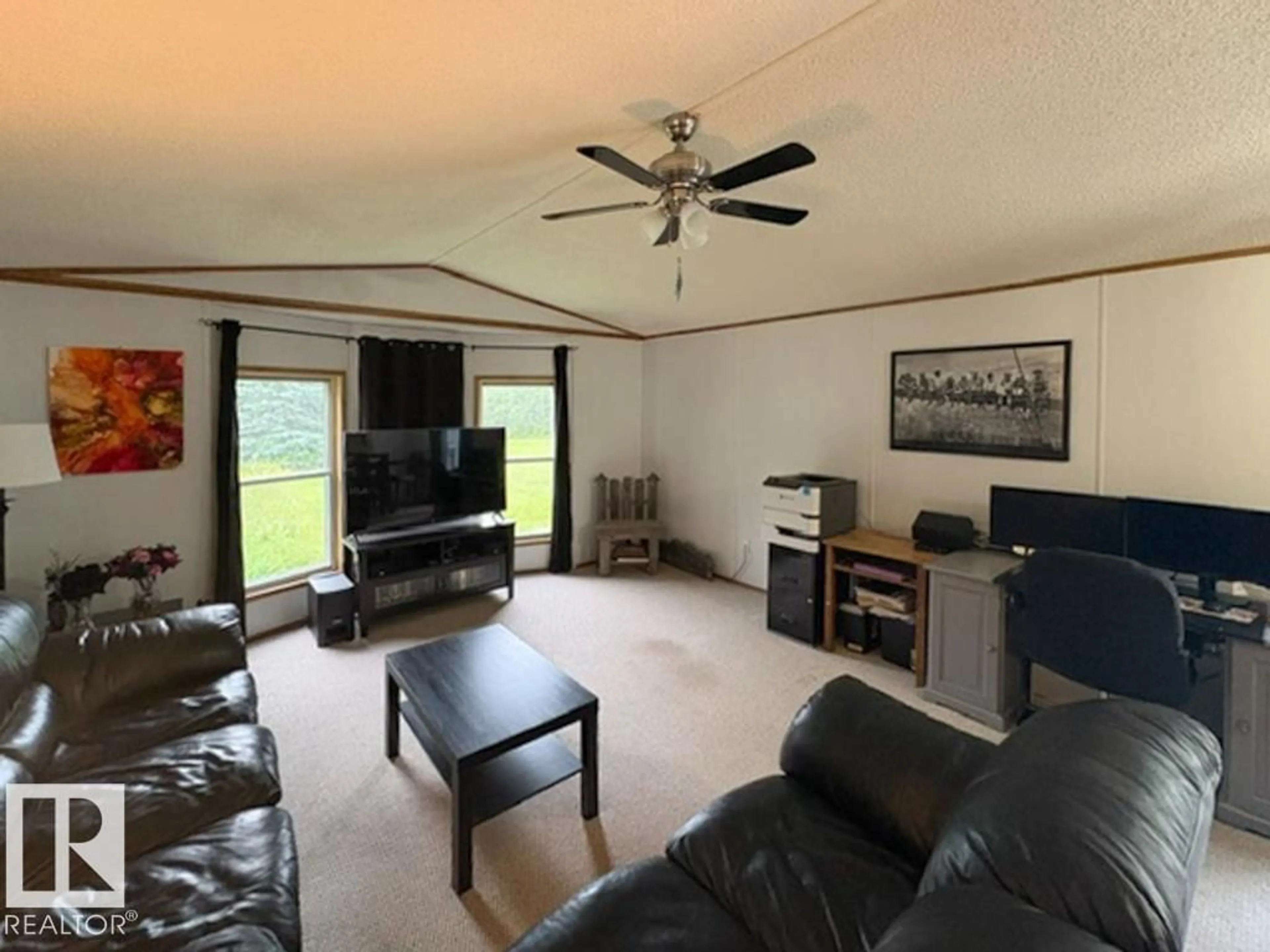 Living room with furniture, unknown for 54104 - 29 RGE ROAD 35, Rural Lac Ste. Anne County Alberta T0E0A1