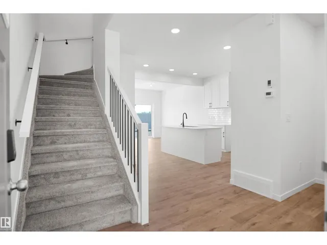 NW - 1433 9 ST, Edmonton 3