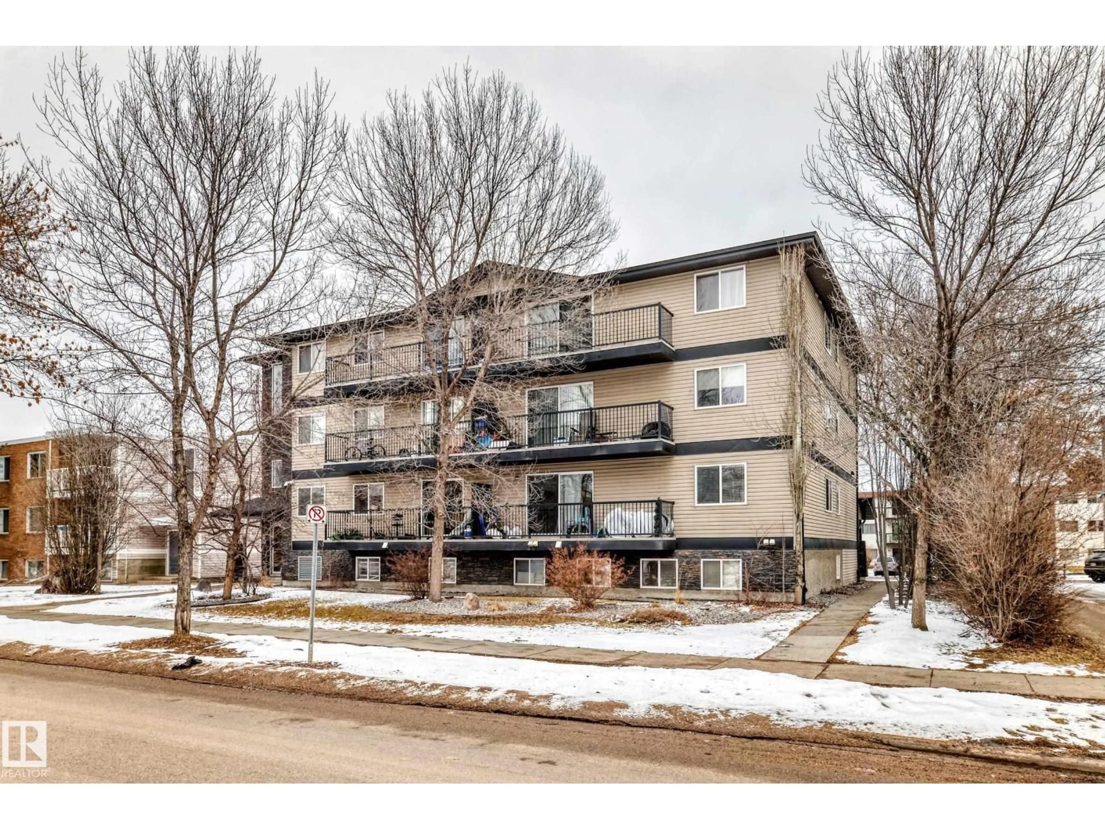 Unknown for #203 - 11827 105 ST, Edmonton Alberta T5G2N1