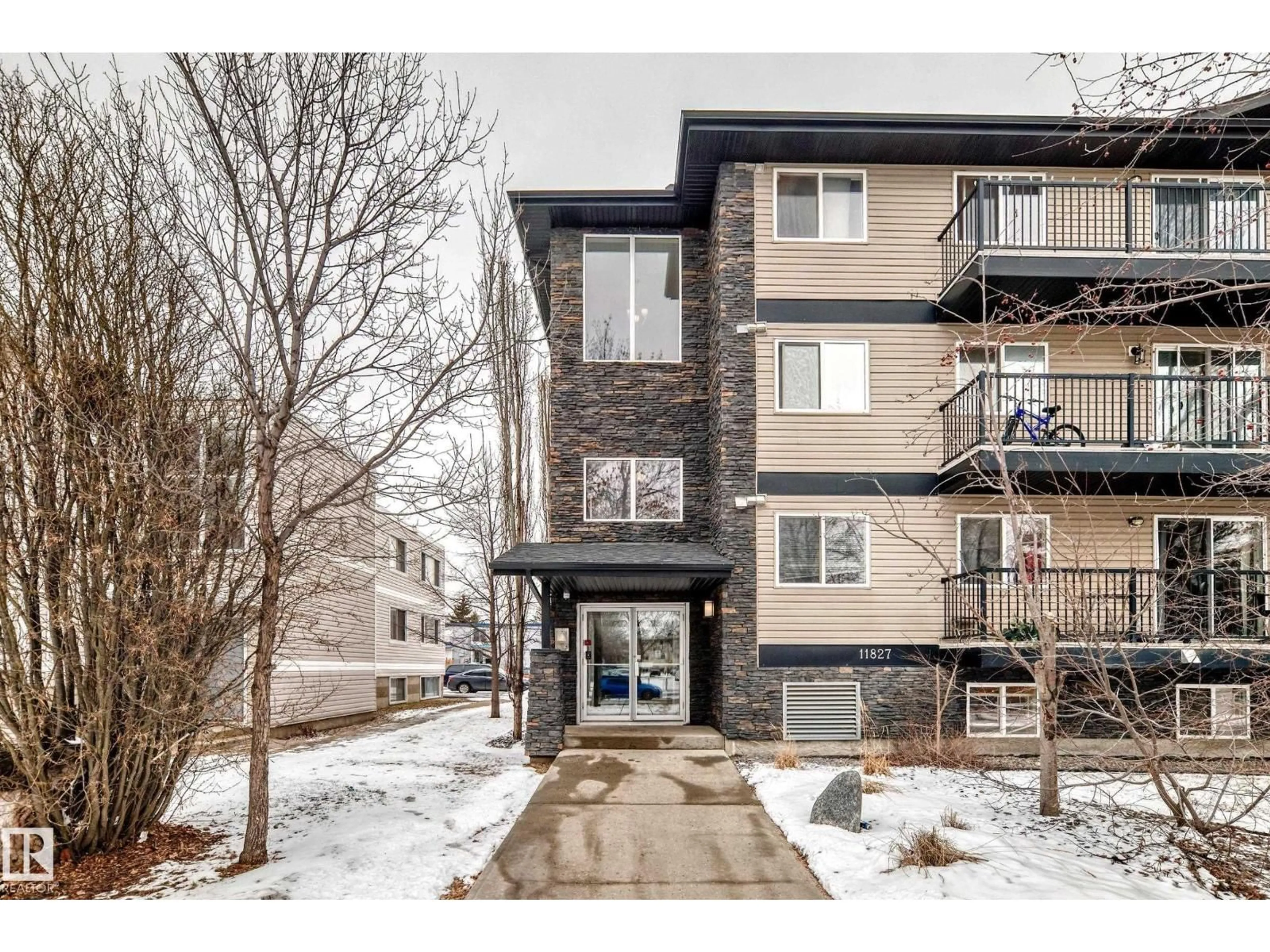 Unknown for #203 - 11827 105 ST, Edmonton Alberta T5G2N1