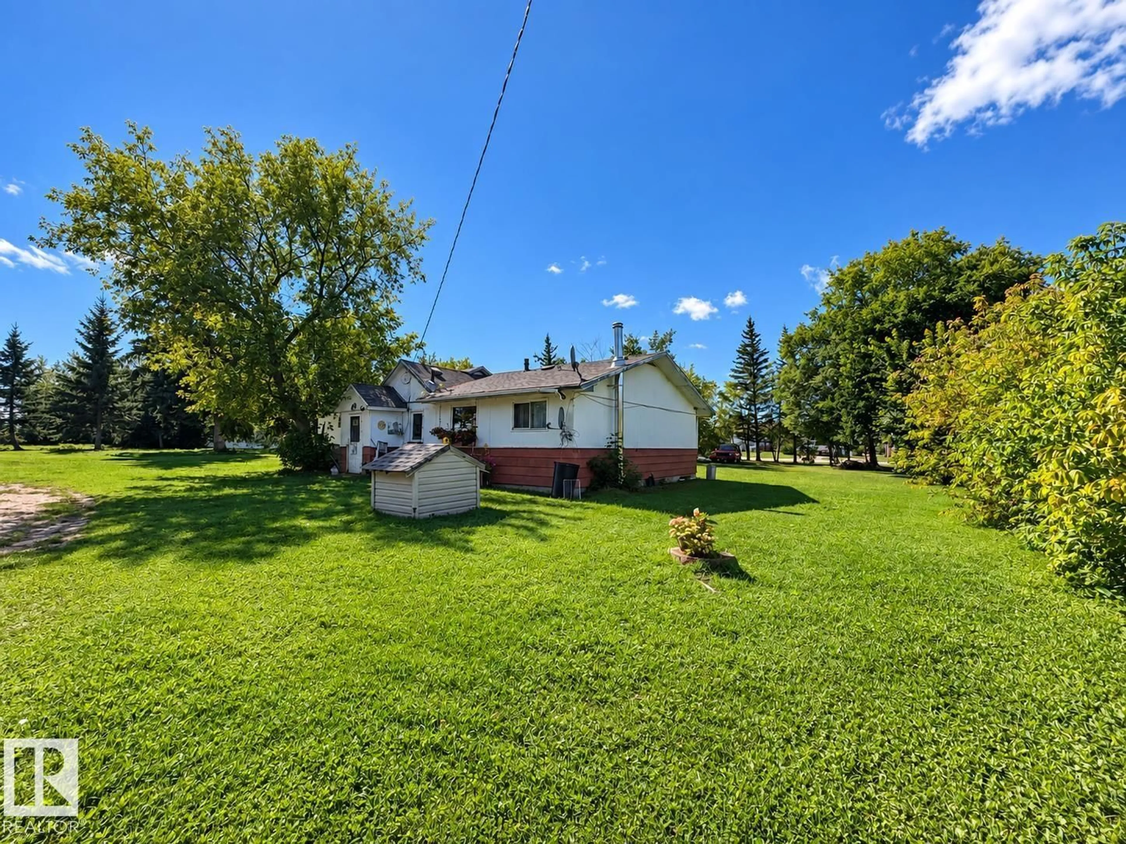 A pic from outside/outdoor area/front of a property/back of a property/a pic from drone, street for 5009 51 ST, Ardmore Alberta T0A1H0