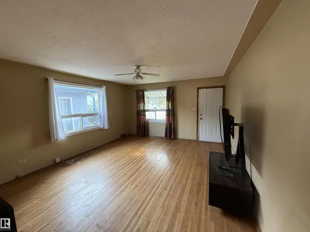11825 67 ST, Edmonton 5