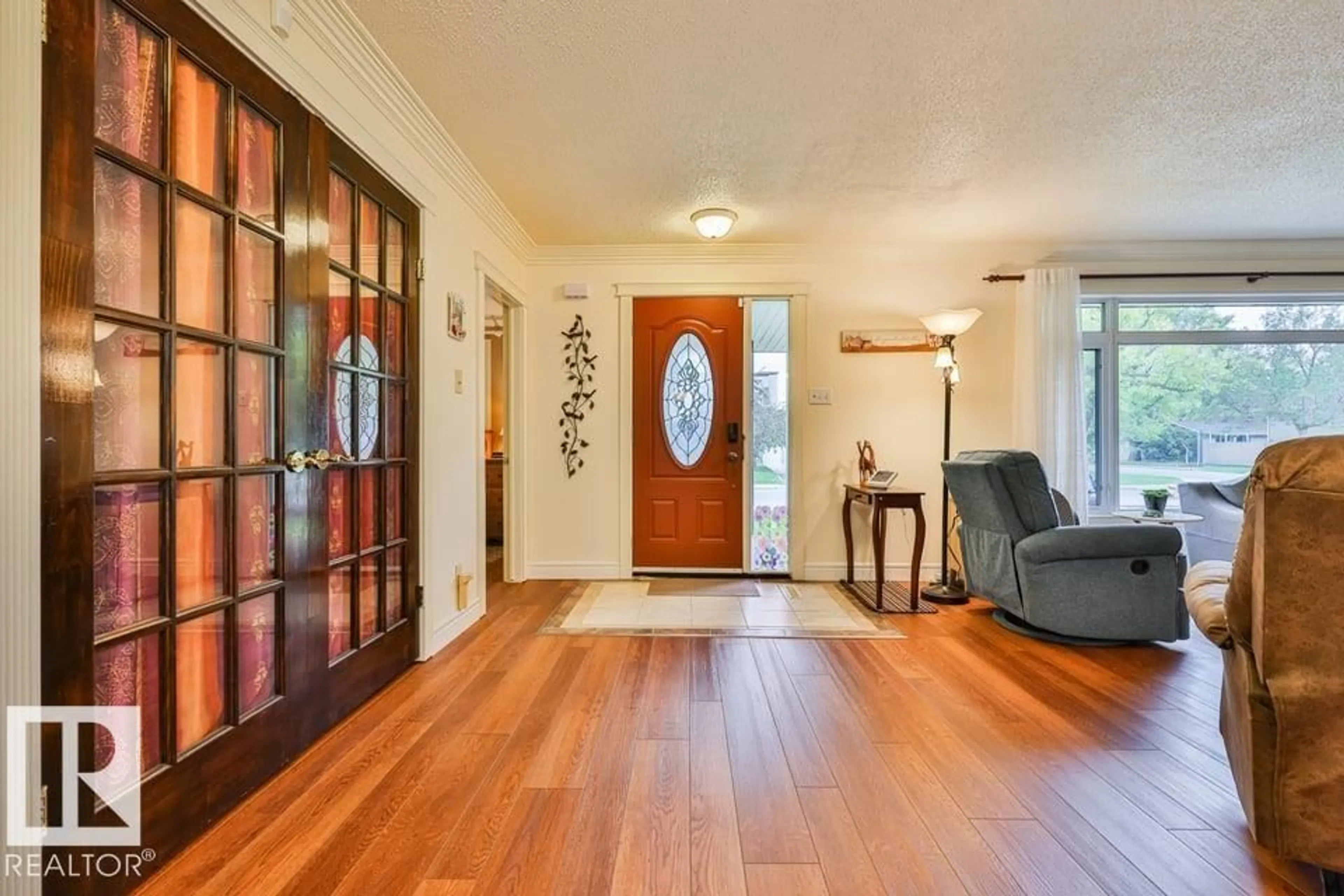 Indoor foyer for 5203 48 AV, Leduc Alberta T9E5E6
