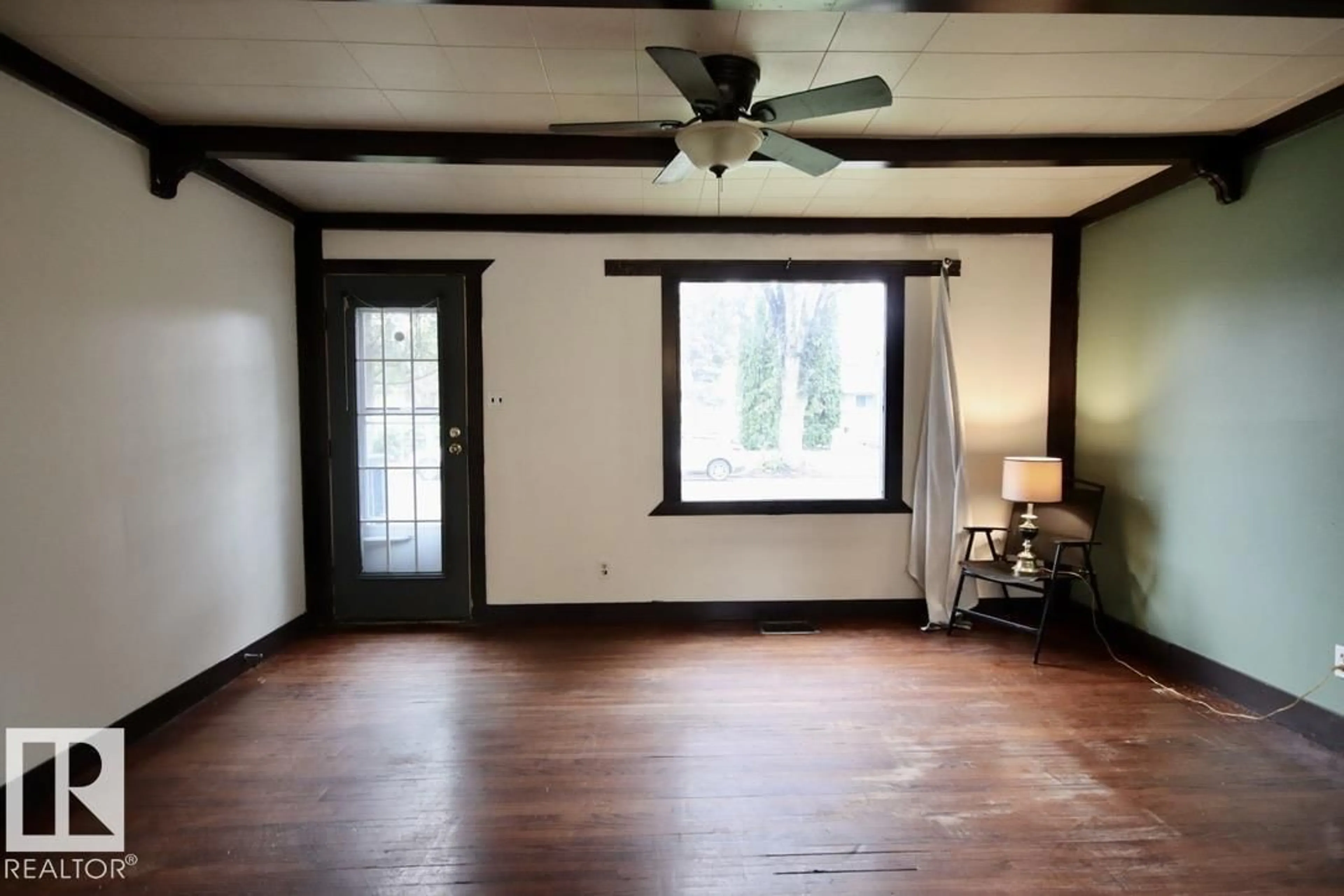 A pic of a room for 3639 109 AV, Edmonton Alberta T5W0G6