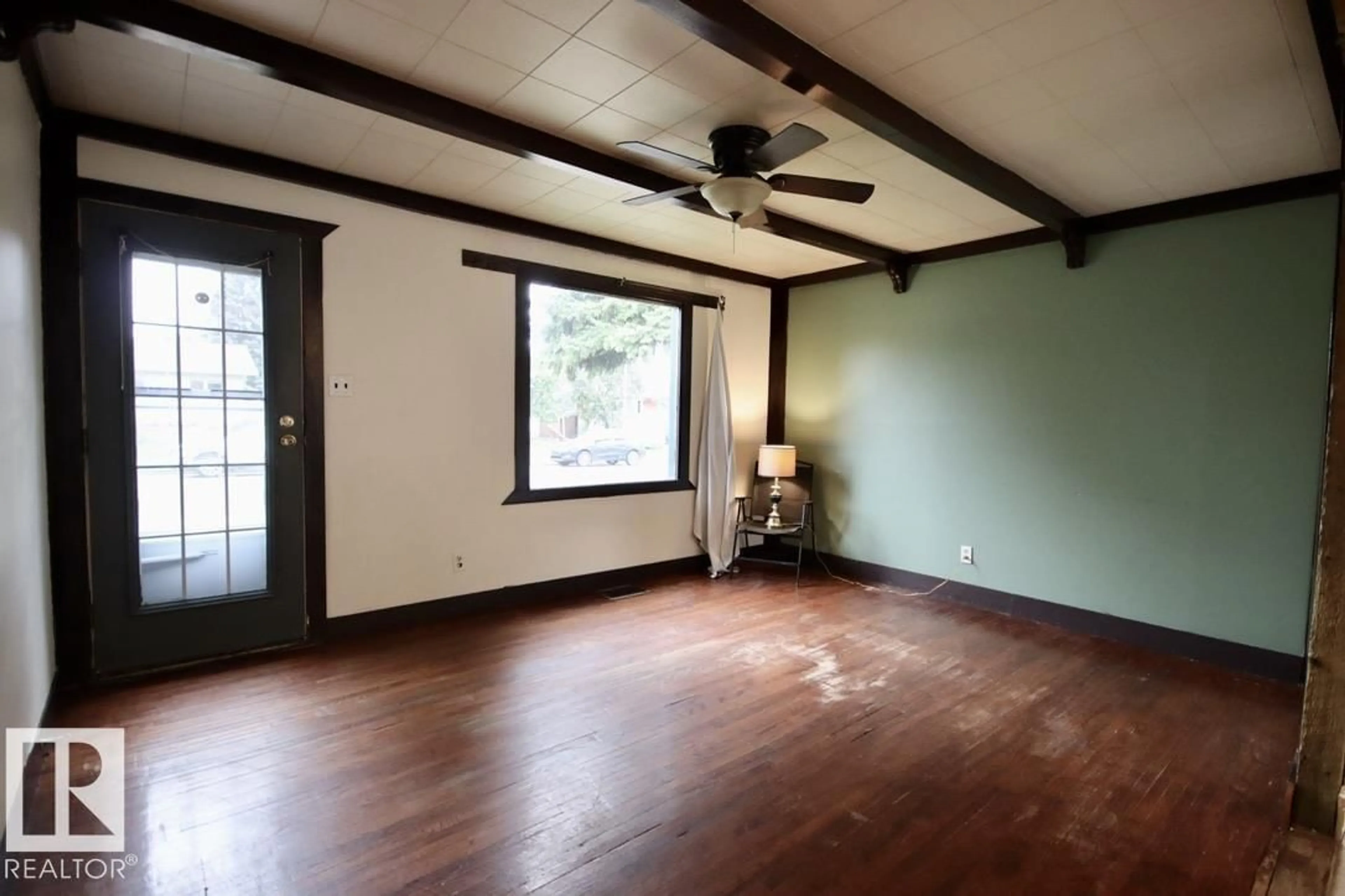 A pic of a room for 3639 109 AV, Edmonton Alberta T5W0G6