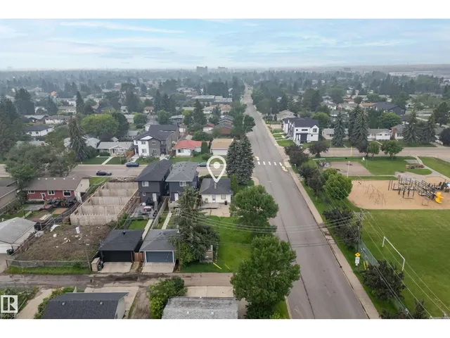 NW - 15321 110 AV, Edmonton 3