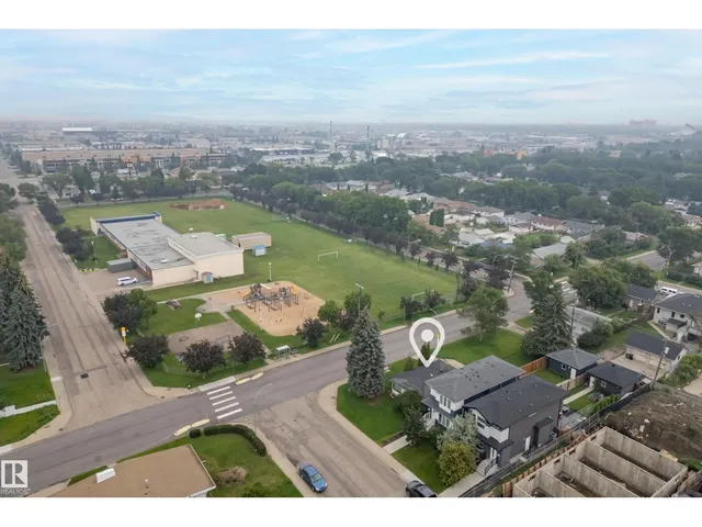 NW - 15321 110 AV, Edmonton 5