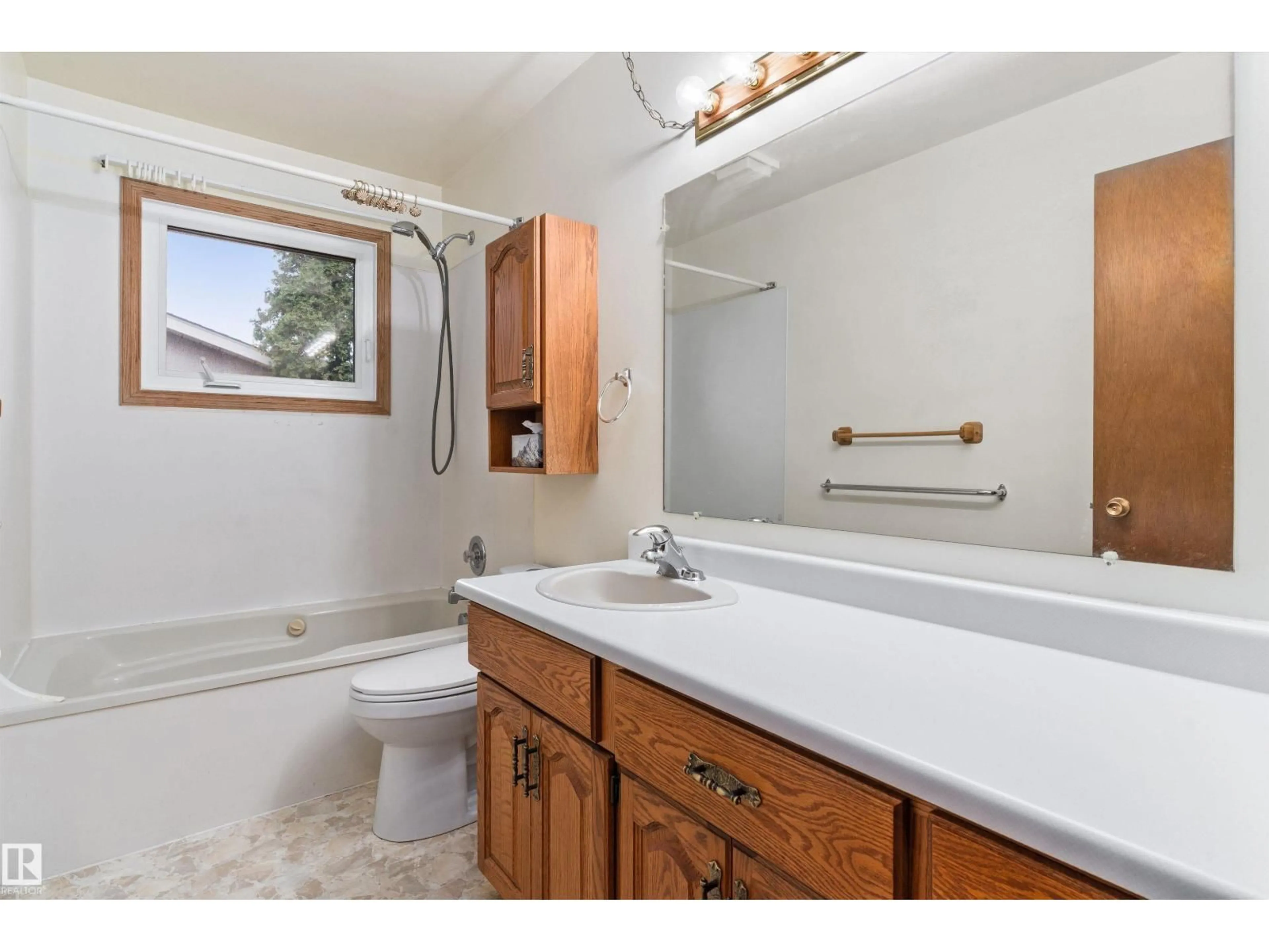 Standard bathroom, ceramic/tile floor for 8827 138 AV, Edmonton Alberta T5E2A7