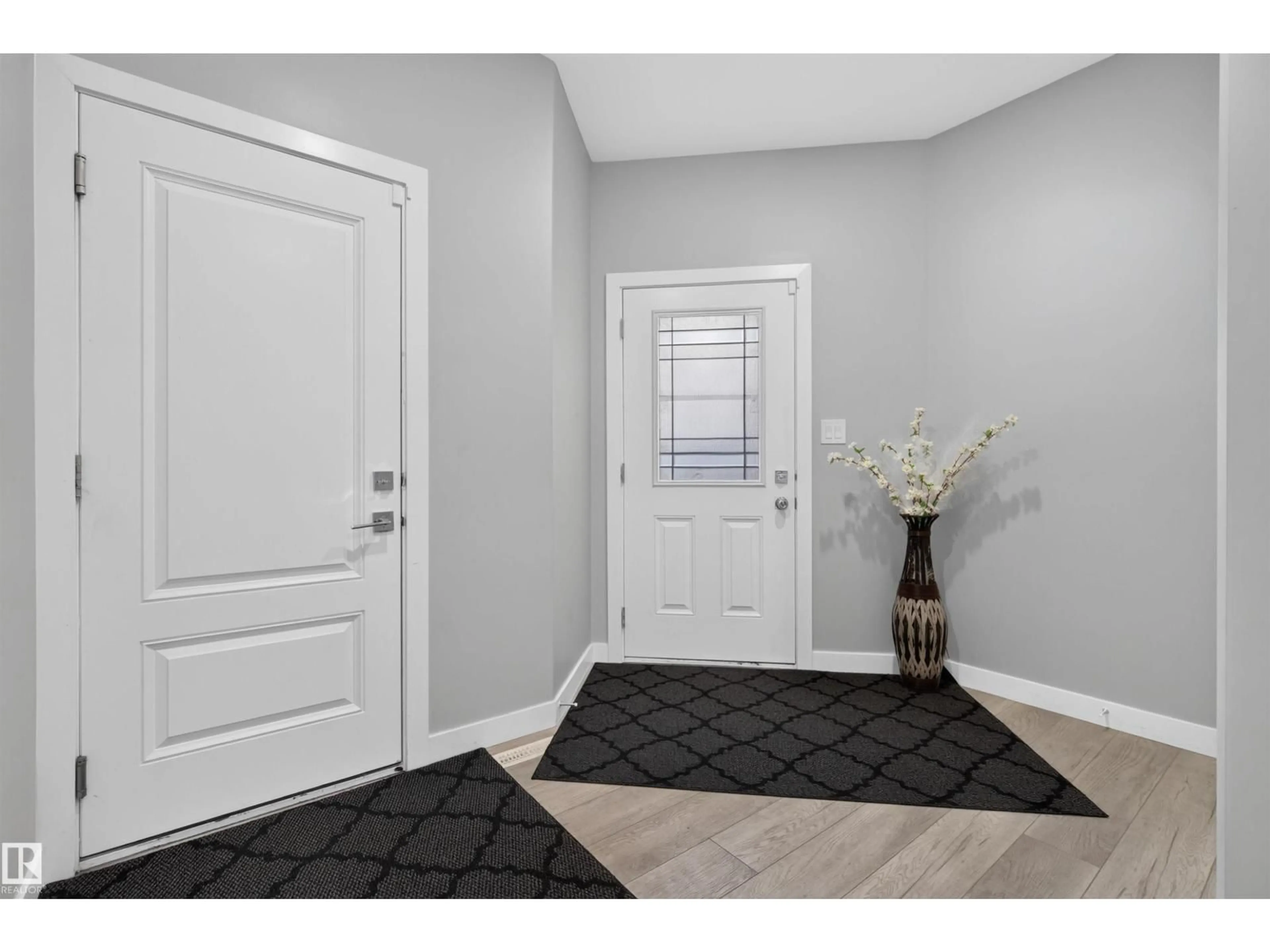 Indoor entryway for 452 ROBERTS CR, Leduc Alberta T9E1N4