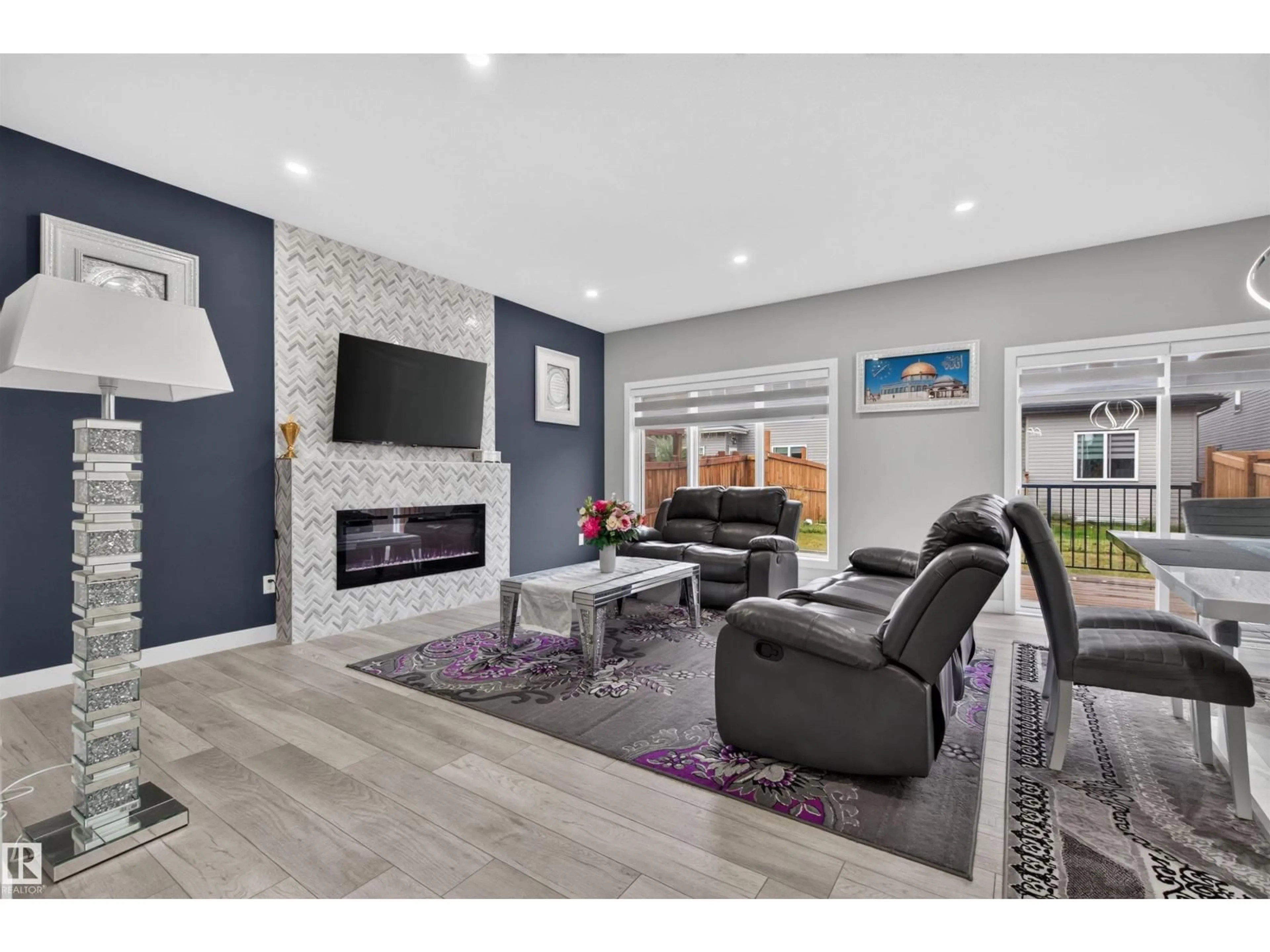 Living room with furniture, unknown for 452 ROBERTS CR, Leduc Alberta T9E1N4