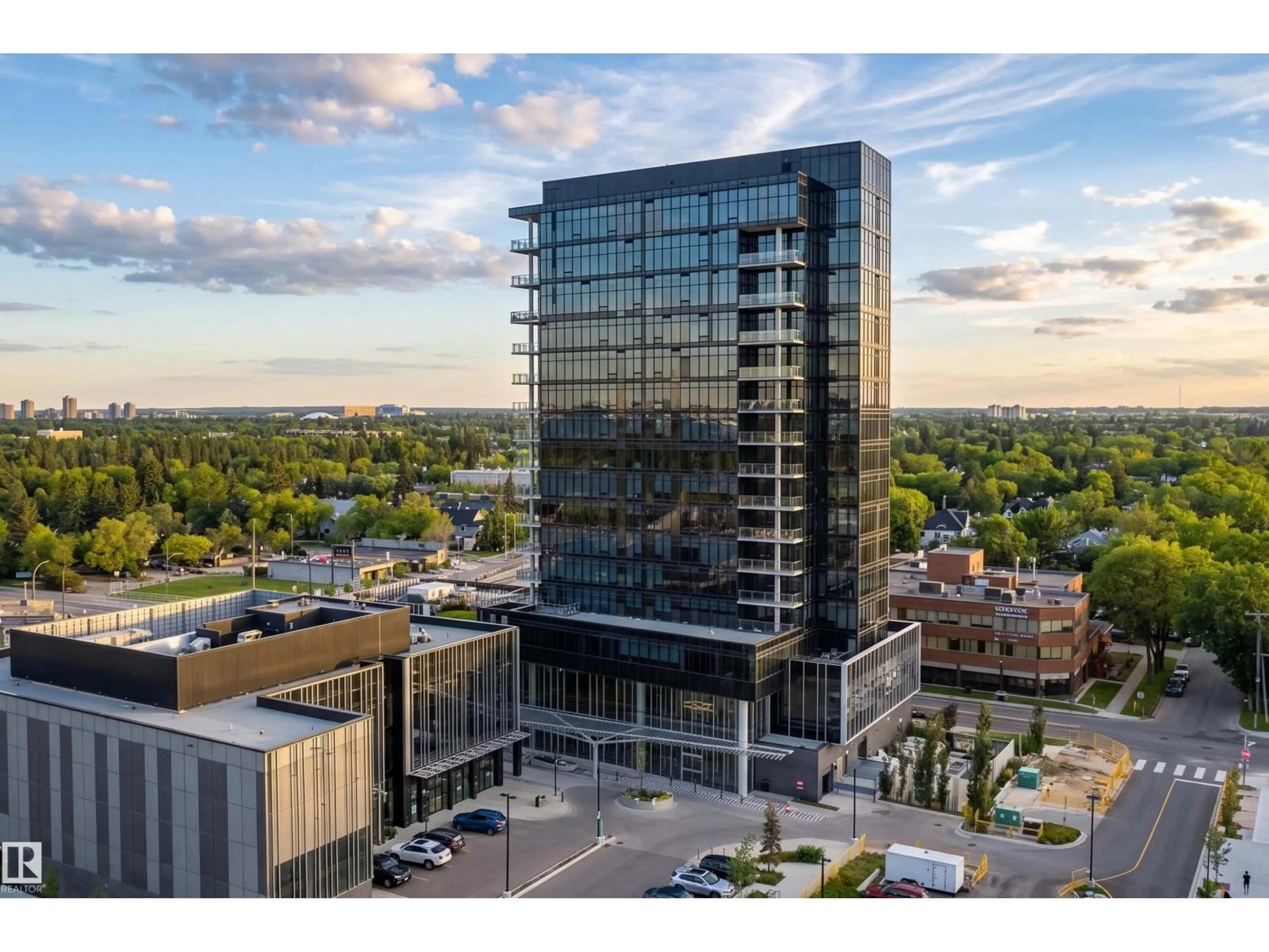 A pic from outside/outdoor area/front of a property/back of a property/a pic from drone, building for 14105 - 603 BLOCK DR NW, Edmonton Alberta T5N1L5