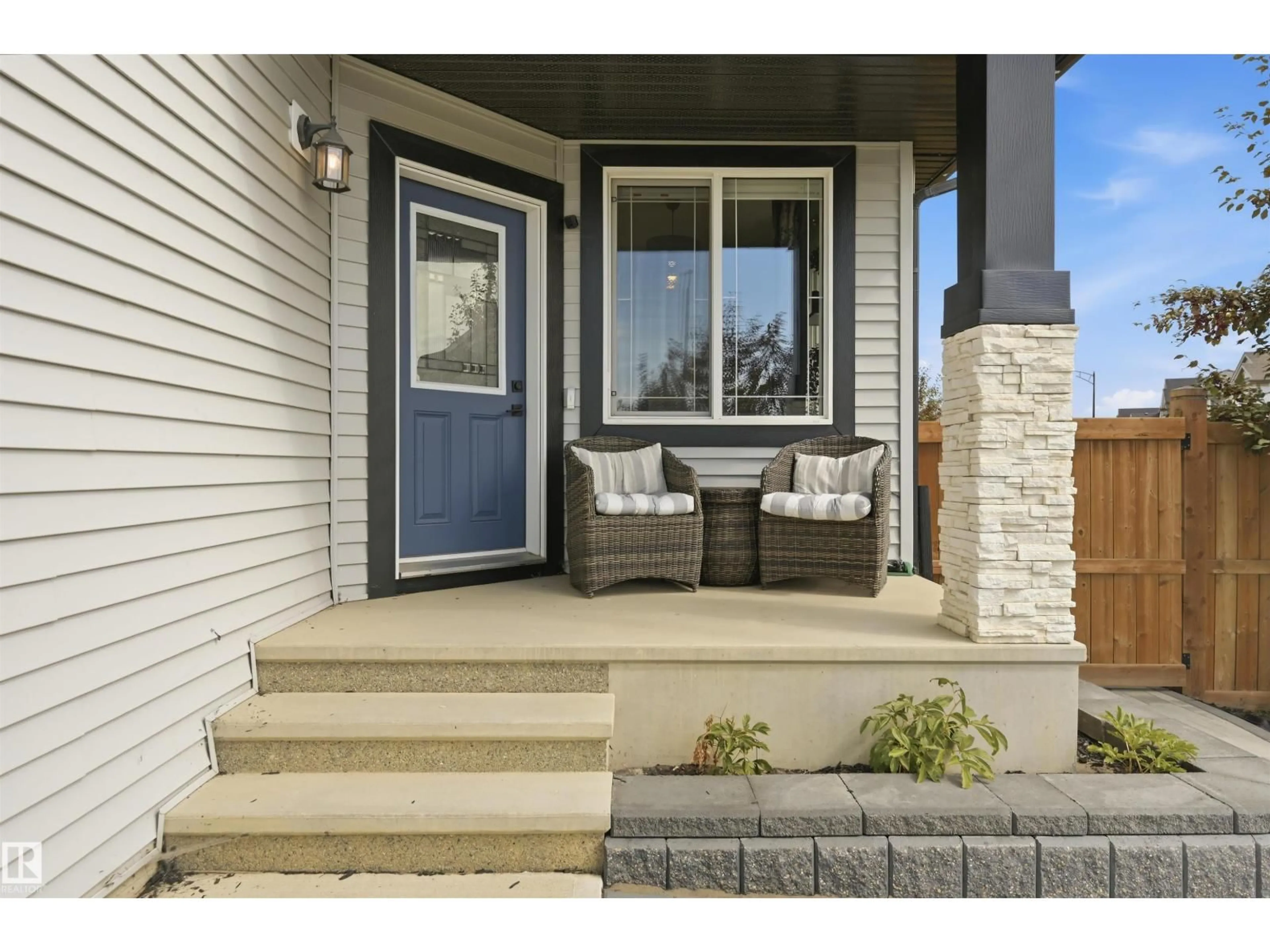 Indoor entryway for 129 GLENRIDDING RAVINE RD, Edmonton Alberta T6W4K8