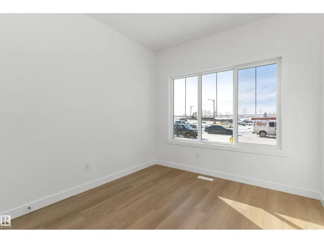 1020 14 AV, Edmonton 4