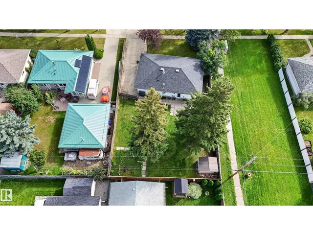 2 GRANDORA CR, St. Albert 3