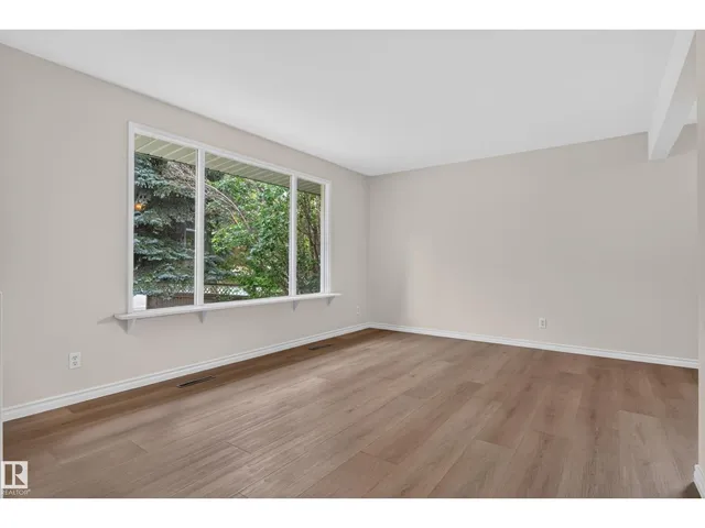 2 GRANDORA CR, St. Albert 5