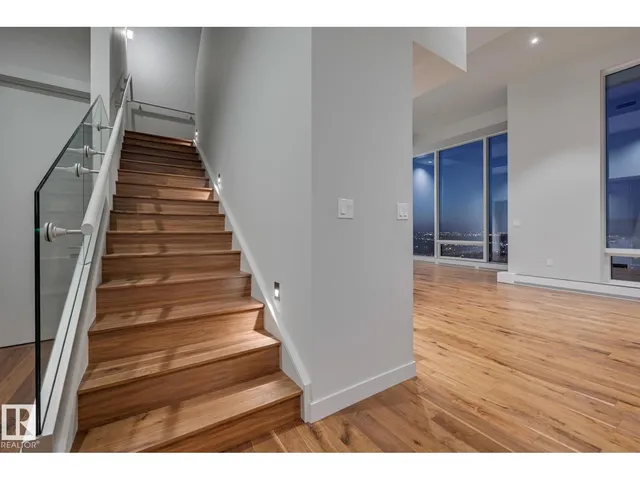2302 102 ST NW, Edmonton