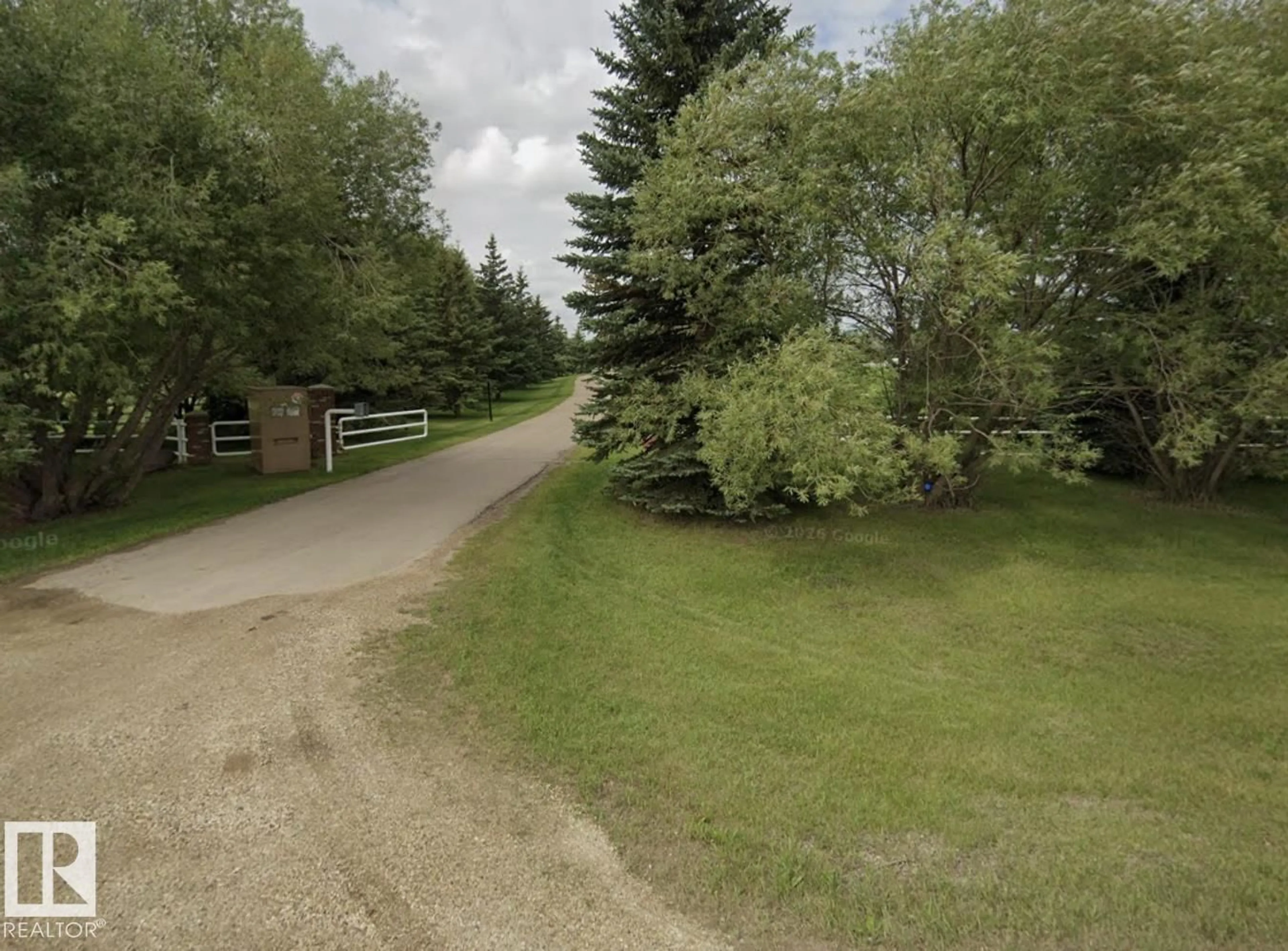 A pic from outside/outdoor area/front of a property/back of a property/a pic from drone, unknown for 9610 167 ST, Edmonton Alberta T6Y0C7