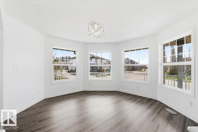 301 AVENA LI, Leduc 5