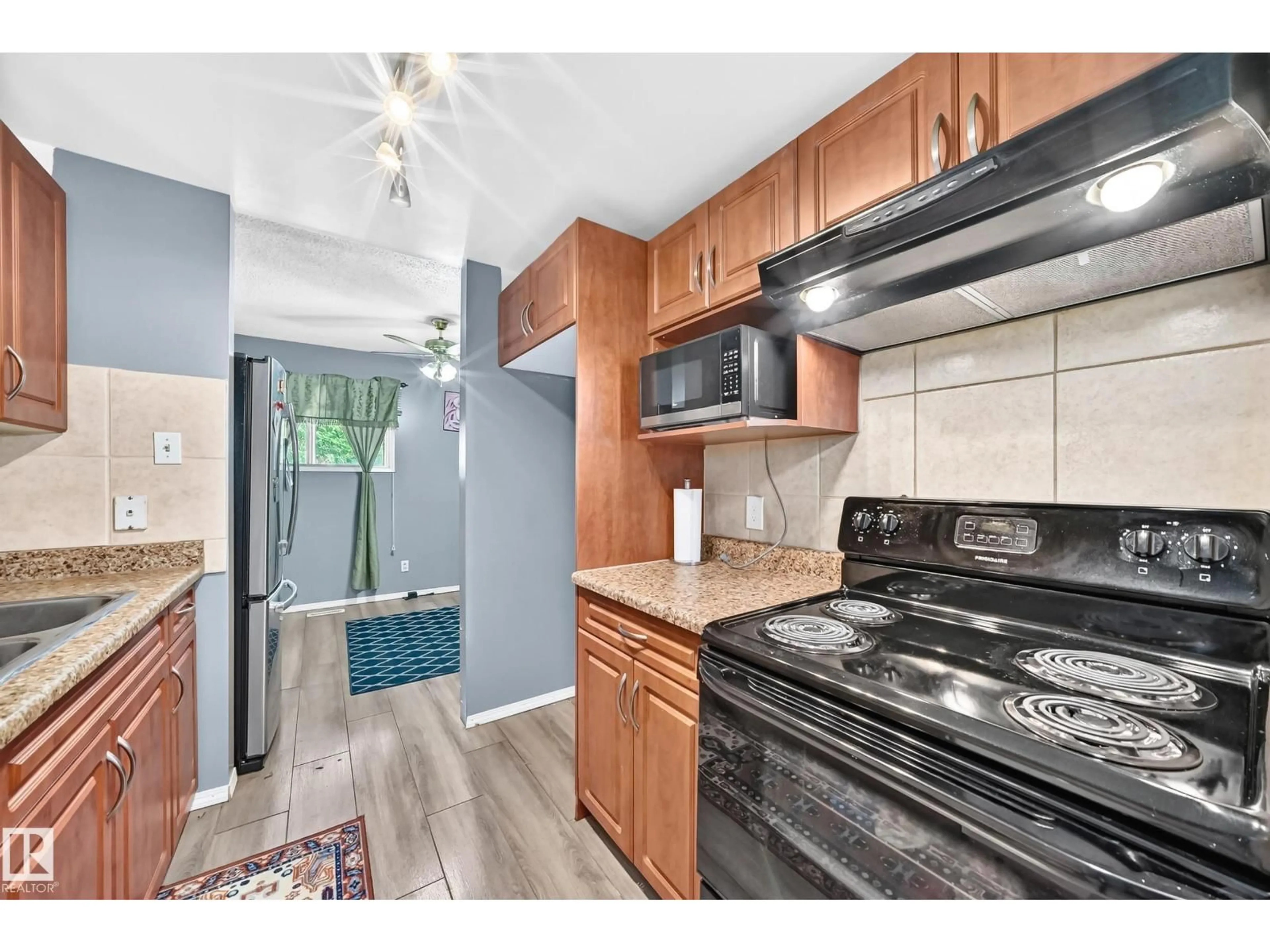 Standard kitchen, unknown for 243 ABBOTSFIELD RD, Edmonton Alberta T5W4S9