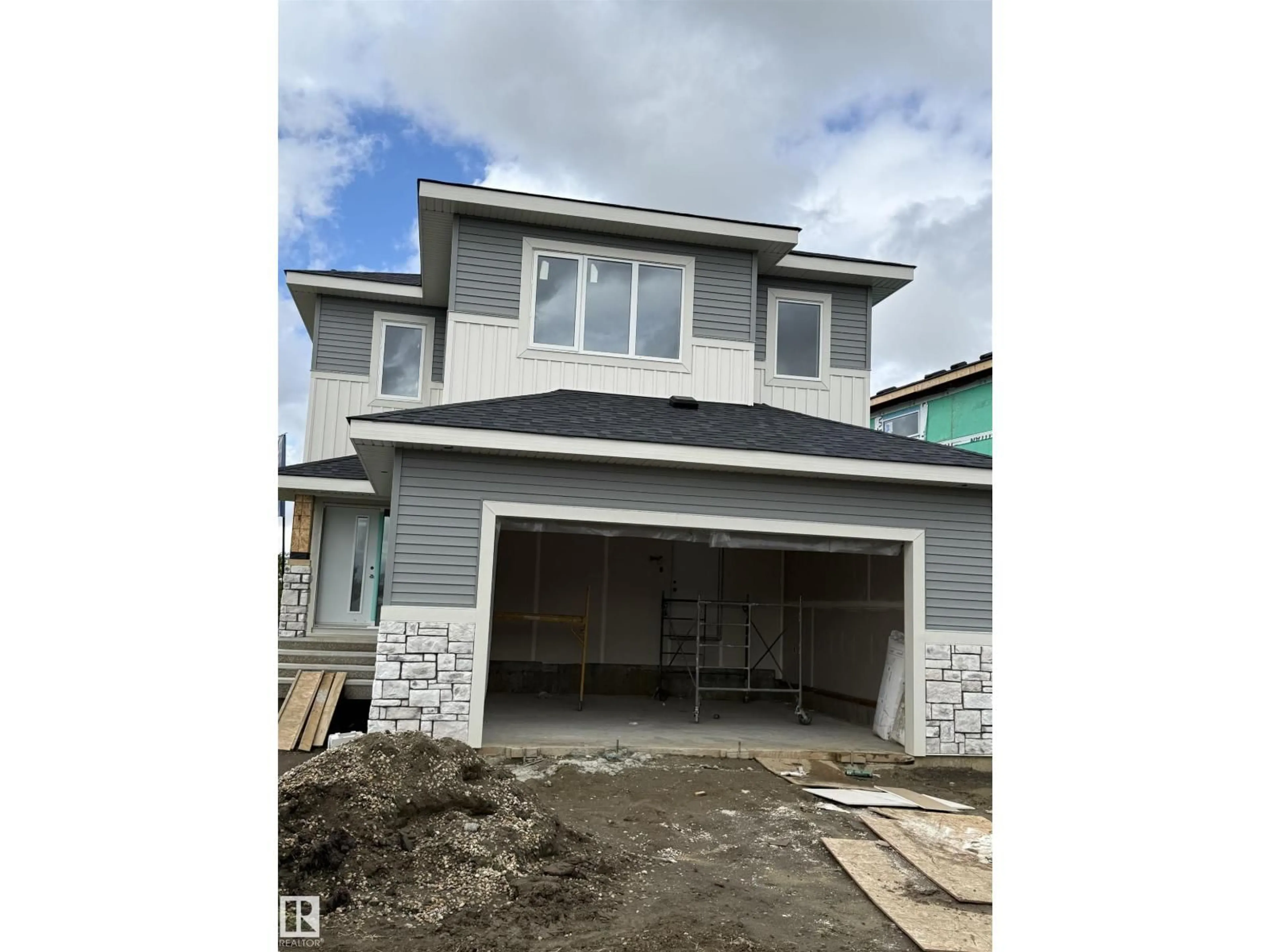 Home with vinyl exterior material, street for 9608 89A STREET, Morinville Alberta T8R2R6