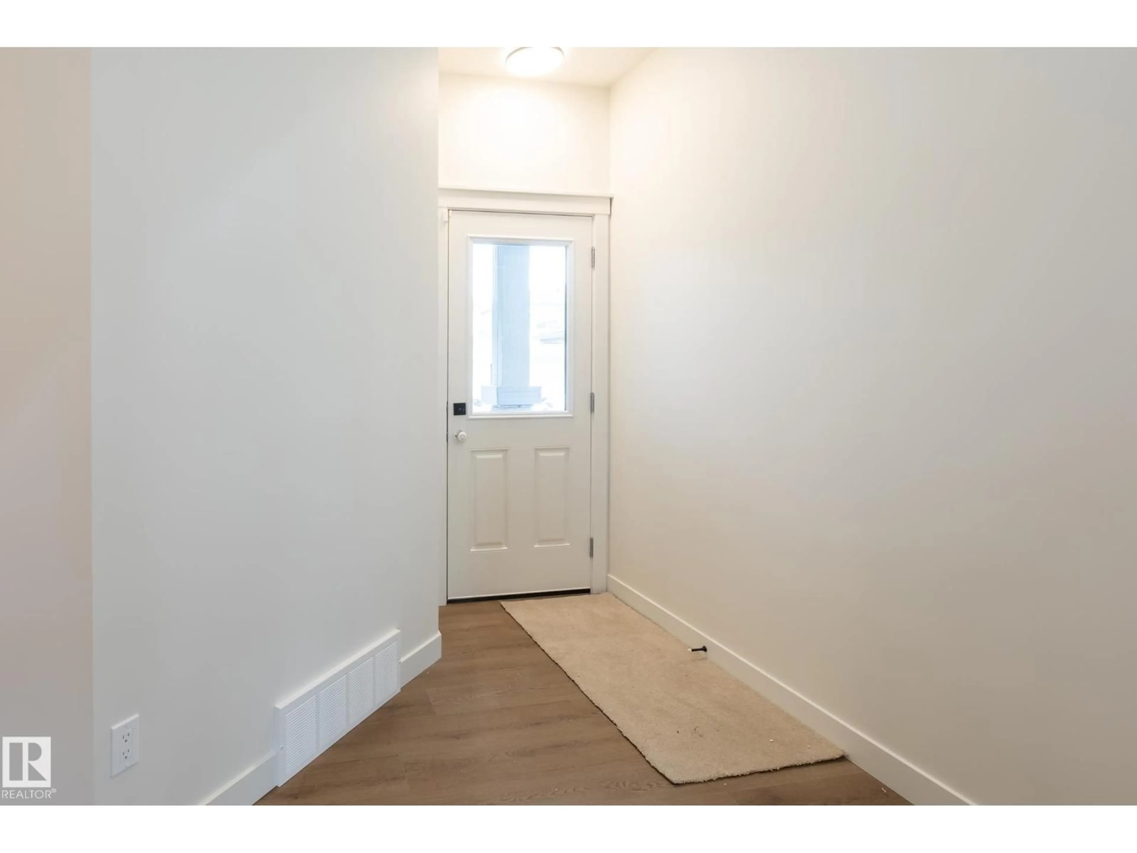 Indoor entryway for 6279 180 AV, Edmonton Alberta T5Y4L8