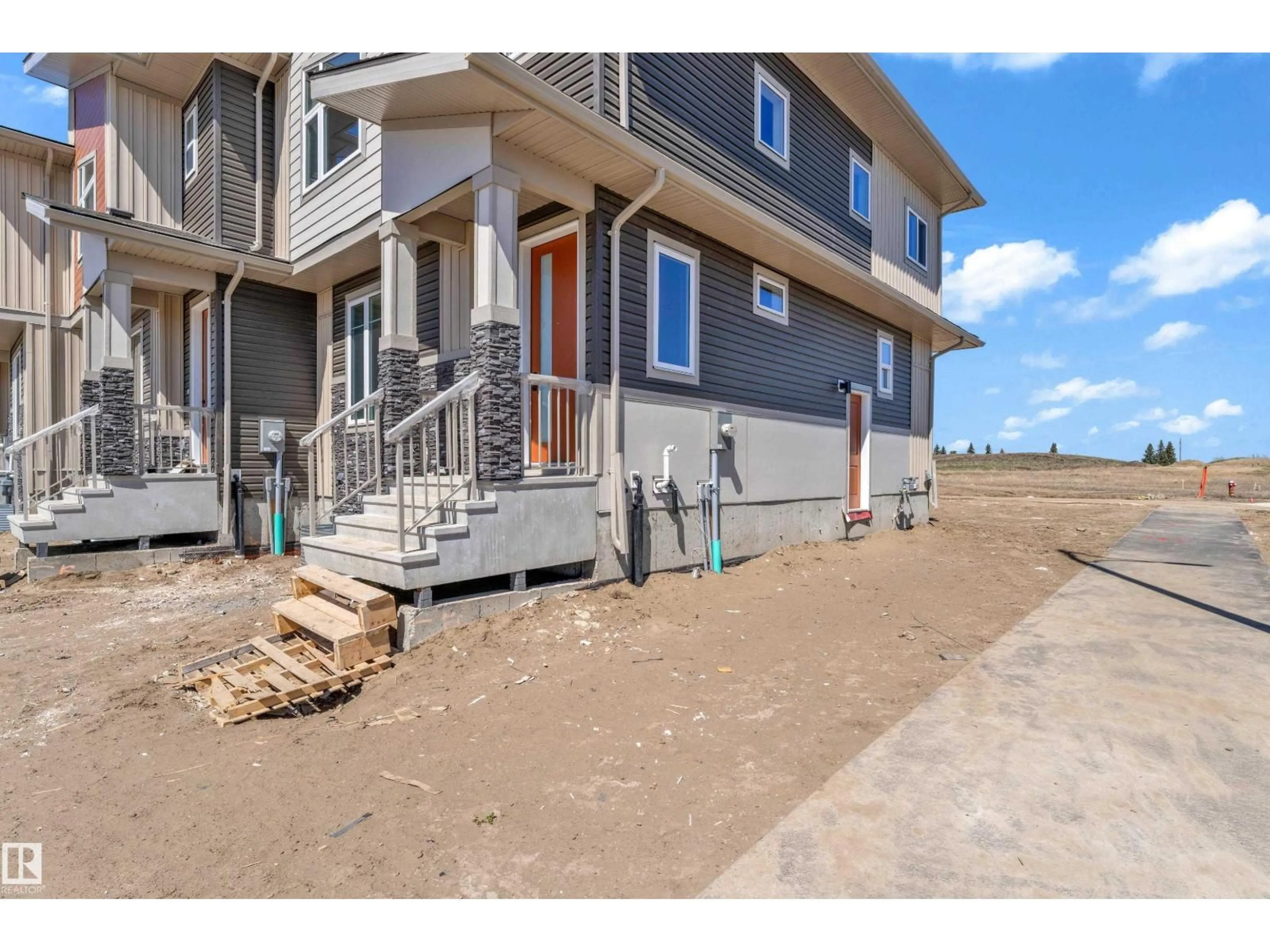 Home with vinyl exterior material, water/lake/river/ocean view for 171 GRAYBRIAR DR, Stony Plain Alberta T7Z0P3