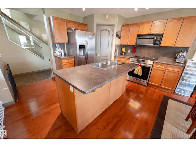 NW - 5420 162B AV, Edmonton 5