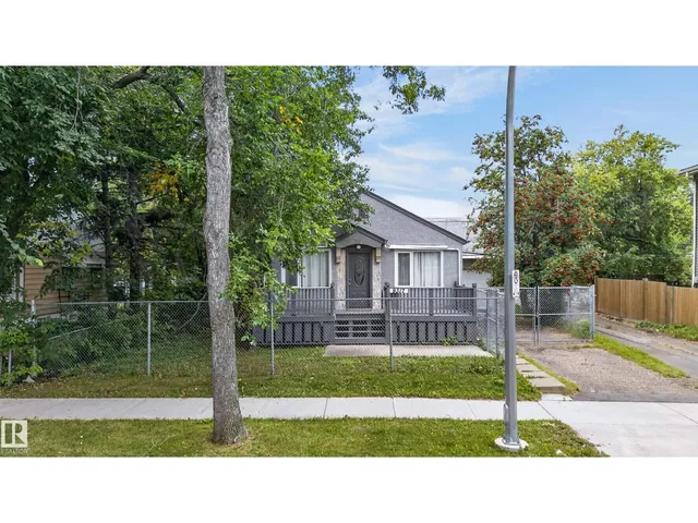 9317 112 AV, Edmonton 3