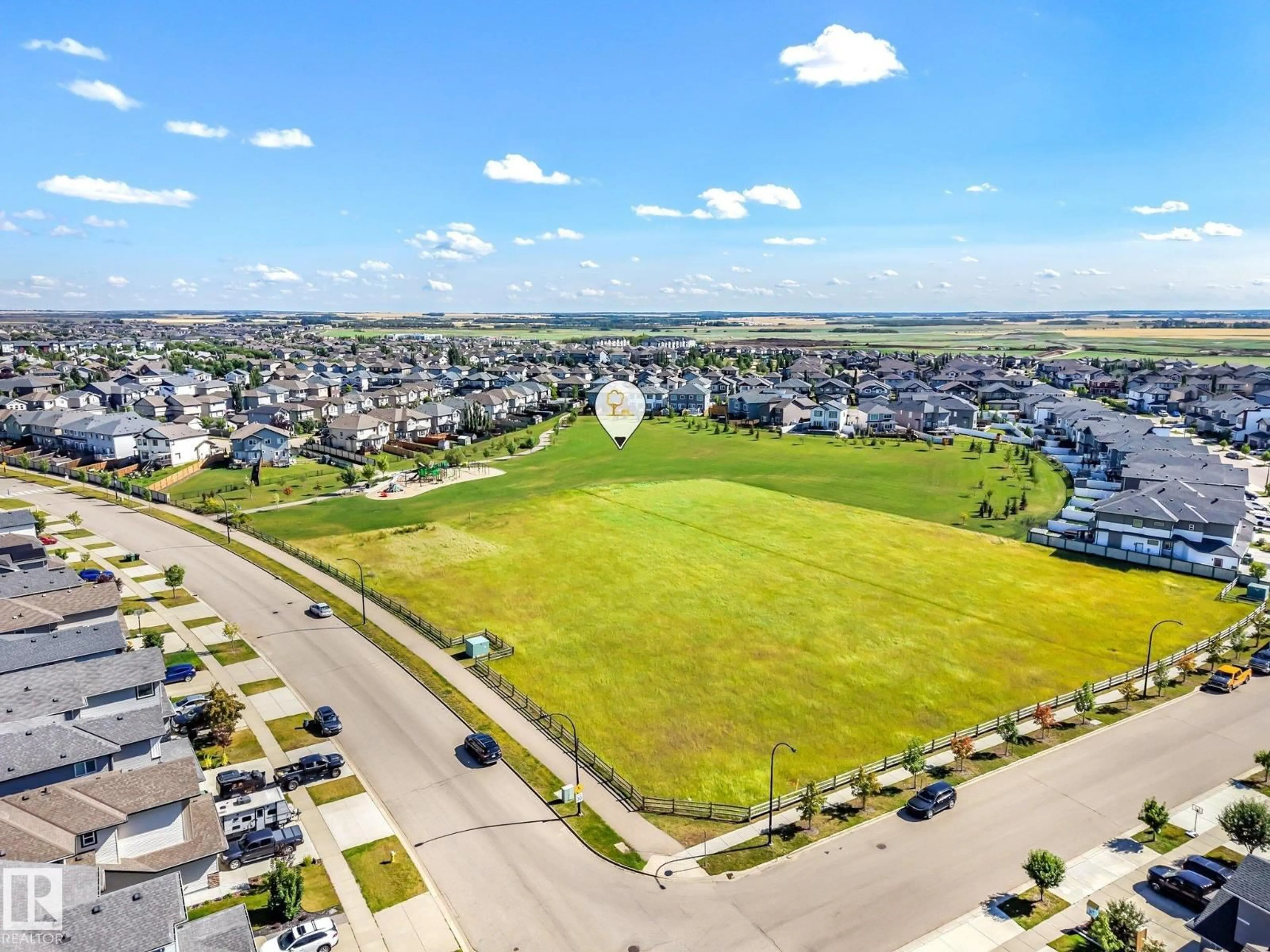 A pic from outside/outdoor area/front of a property/back of a property/a pic from drone, street for 189 WYATT RG, Fort Saskatchewan Alberta T8L0Y3