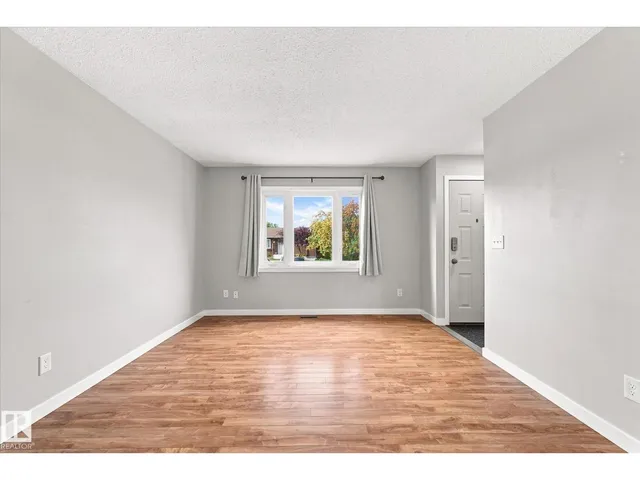 9345 79 ST, Fort Saskatchewan 5