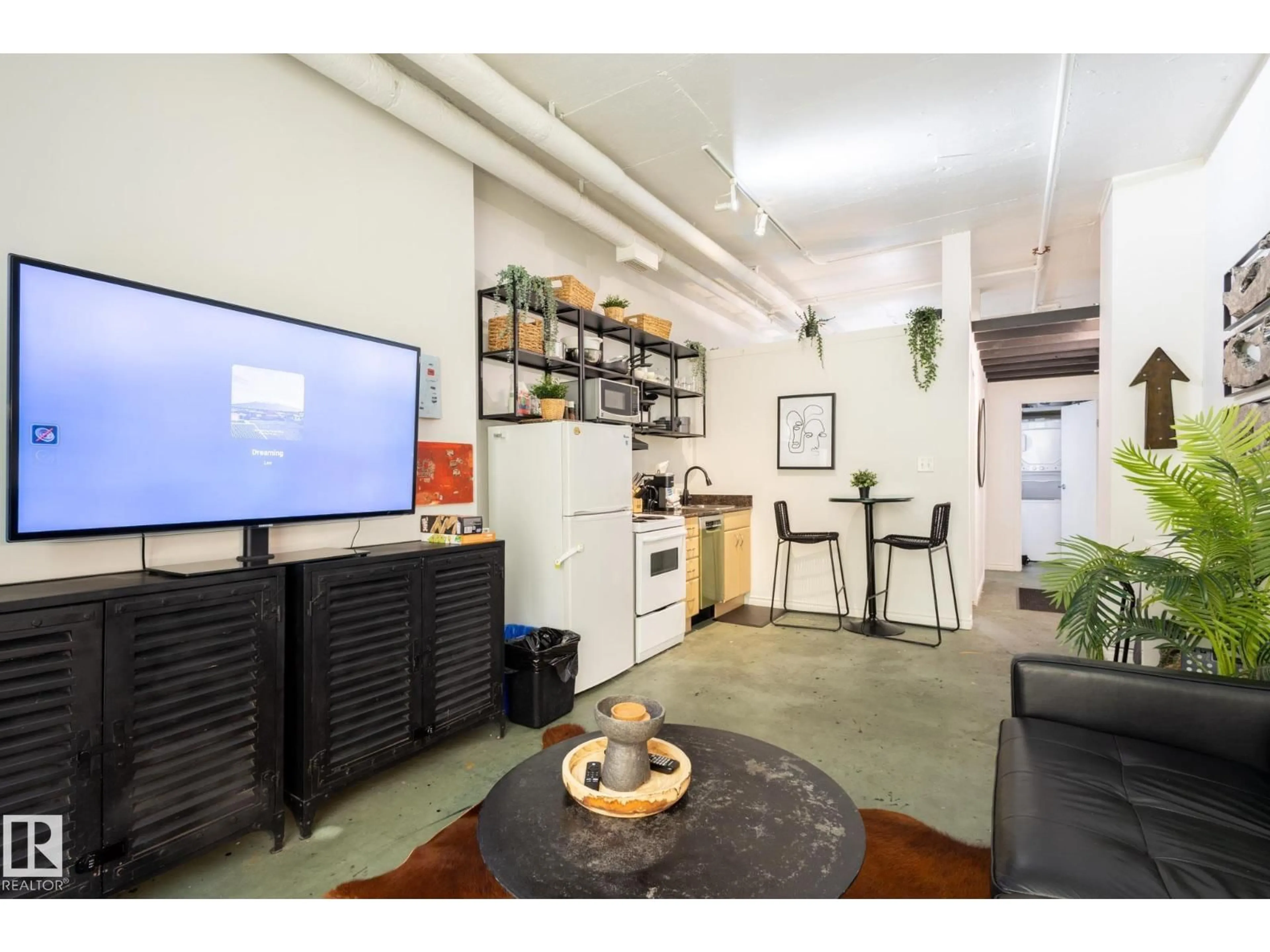 A pic of a room for 10024 - 508 JASPER AV, Edmonton Alberta T5J1R9