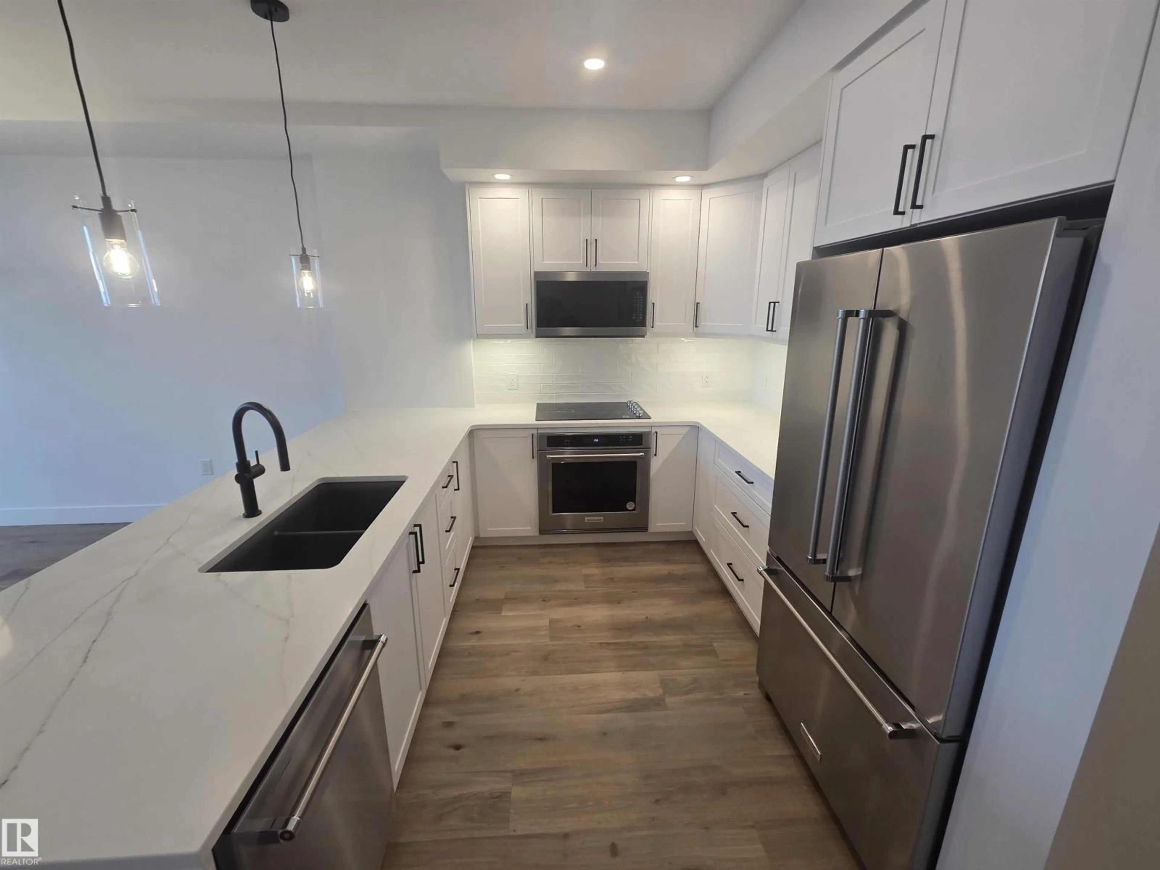 Open concept kitchen, unknown for 1116 BELLEROSE DR, St. Albert Alberta T8N8E8