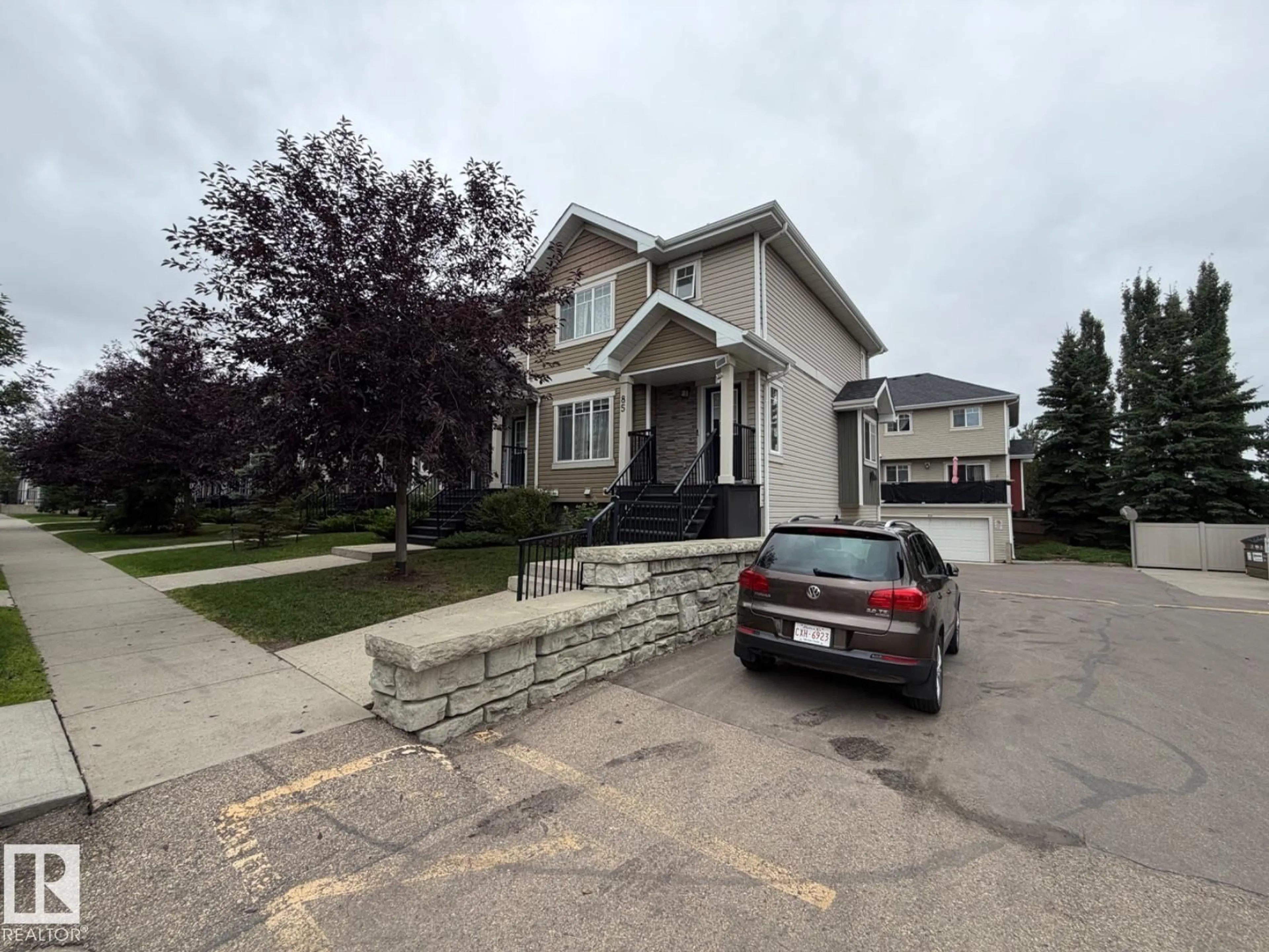 Unknown for 85 9535 217 ST NW, Edmonton Alberta T5T4P5