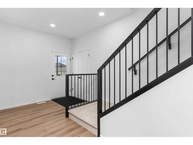 210 STETSON LO, Ardrossan 3