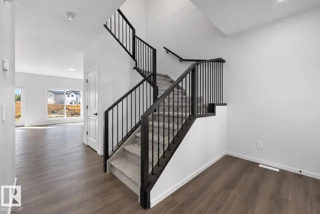 SW - 544 22 ST, Edmonton 4