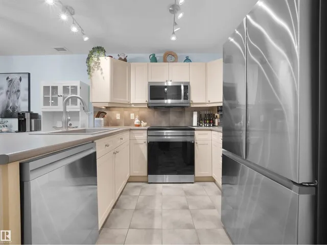 400 - 132 PALISADES WY, Sherwood Park 4